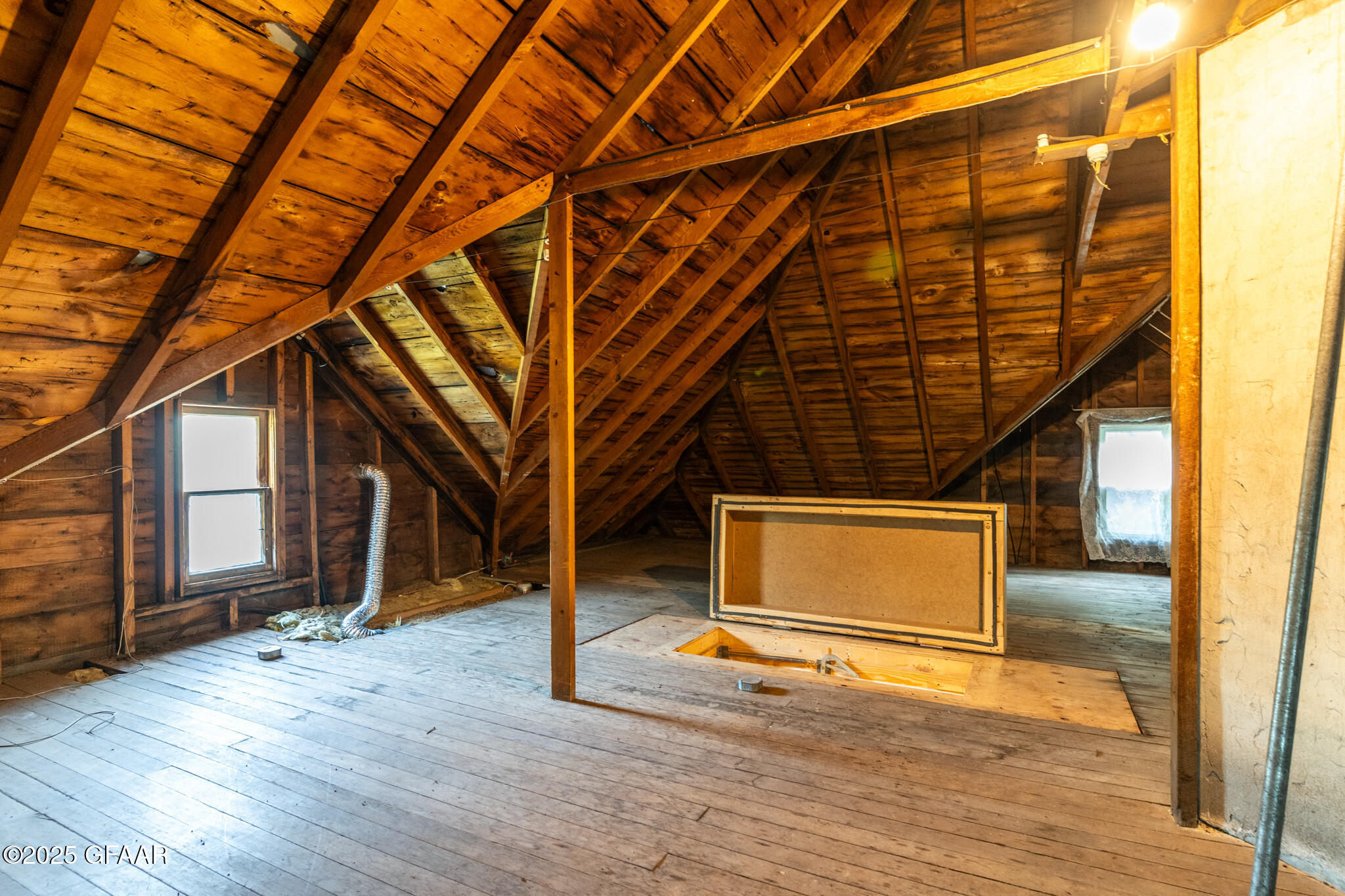 United States, ,2 BathroomsBathrooms,Residential,Contingent,185386