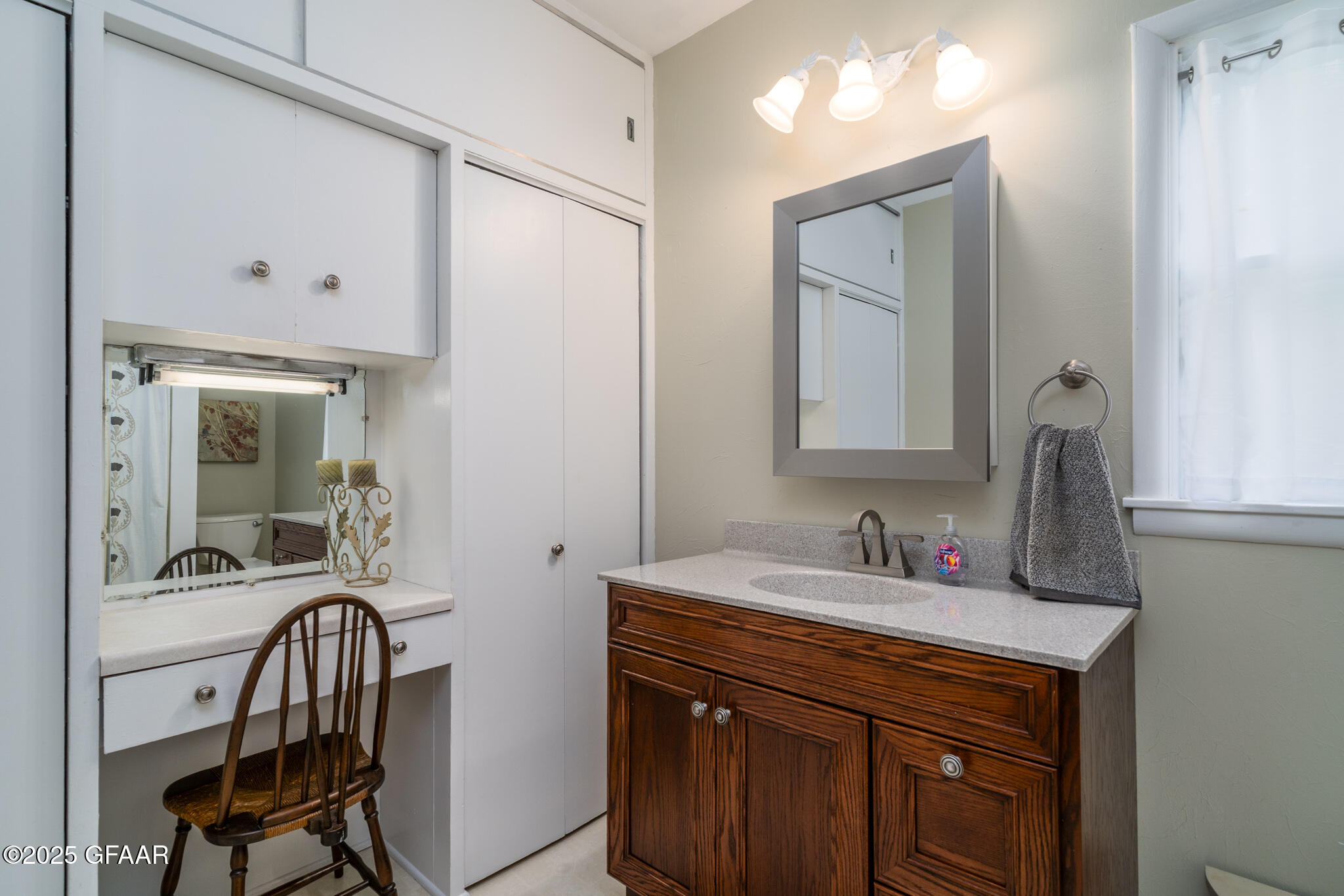 United States, ,2 BathroomsBathrooms,Residential,Contingent,185386