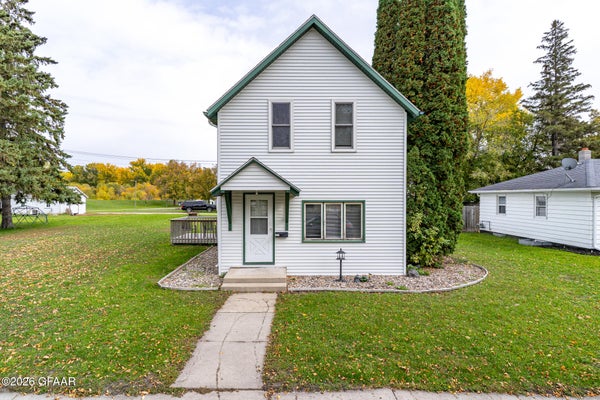 313 LINCOLN AVE, CROOKSTON, MN 56716 - Image 1bf97e9e3d3ff03e650438d24d91cd95/2116150159