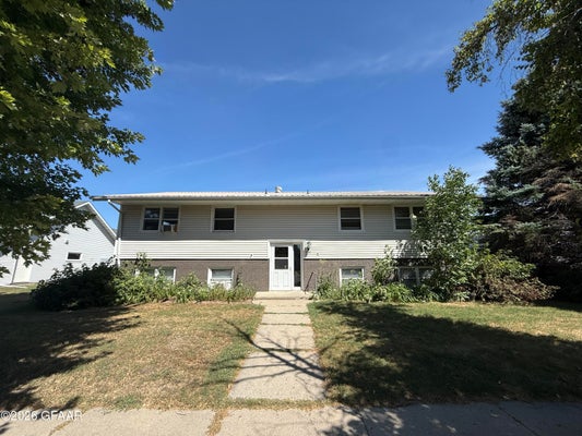112 2ND ST SW, HILLSBORO, ND 58045 - Image 2433d3a4ce19ff62df26c57a11c84cdf/284975312