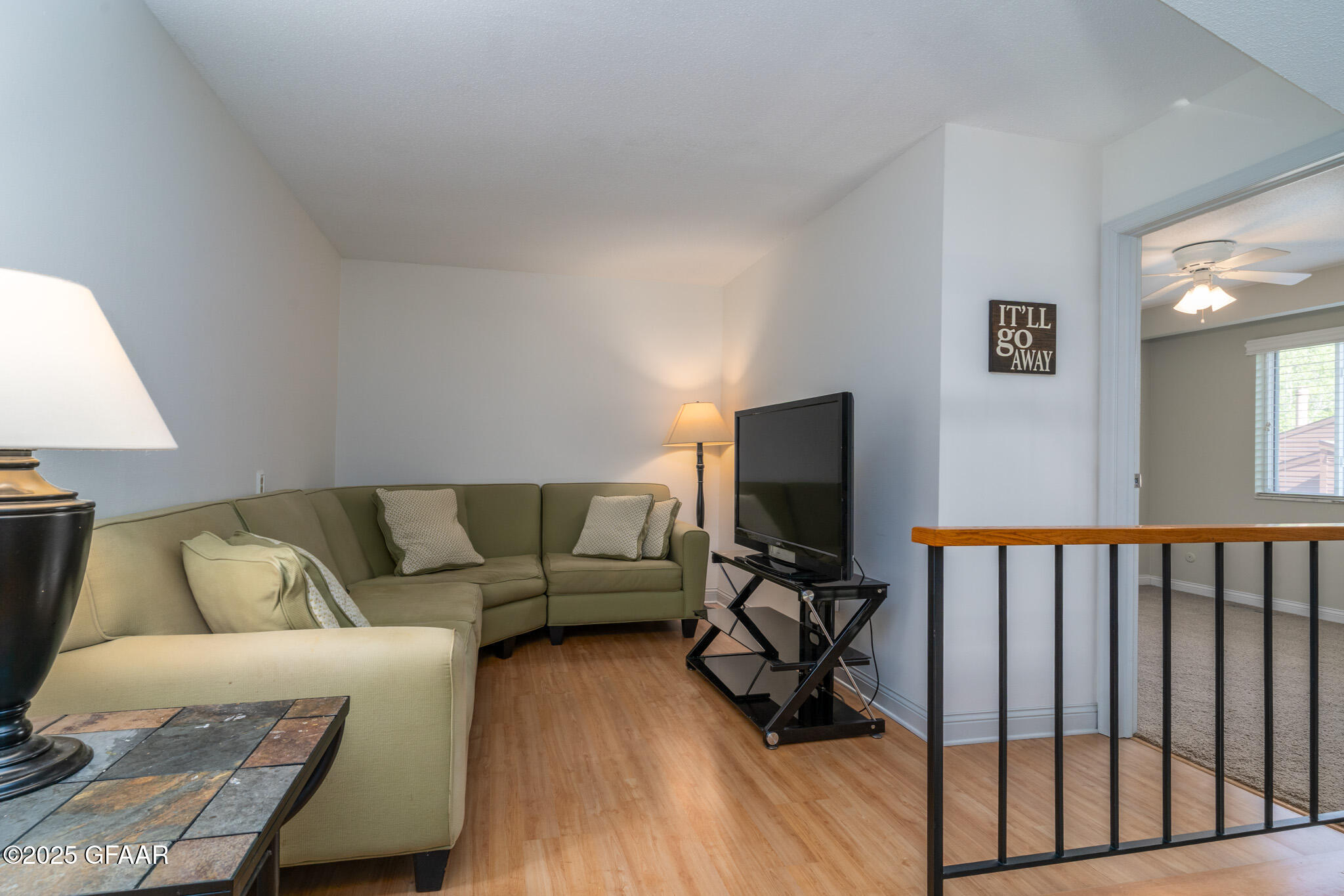 Grand Forks, North Dakota 58201, United States, 2 Bedrooms Bedrooms, ,2 BathroomsBathrooms,Residential,Pending,136240