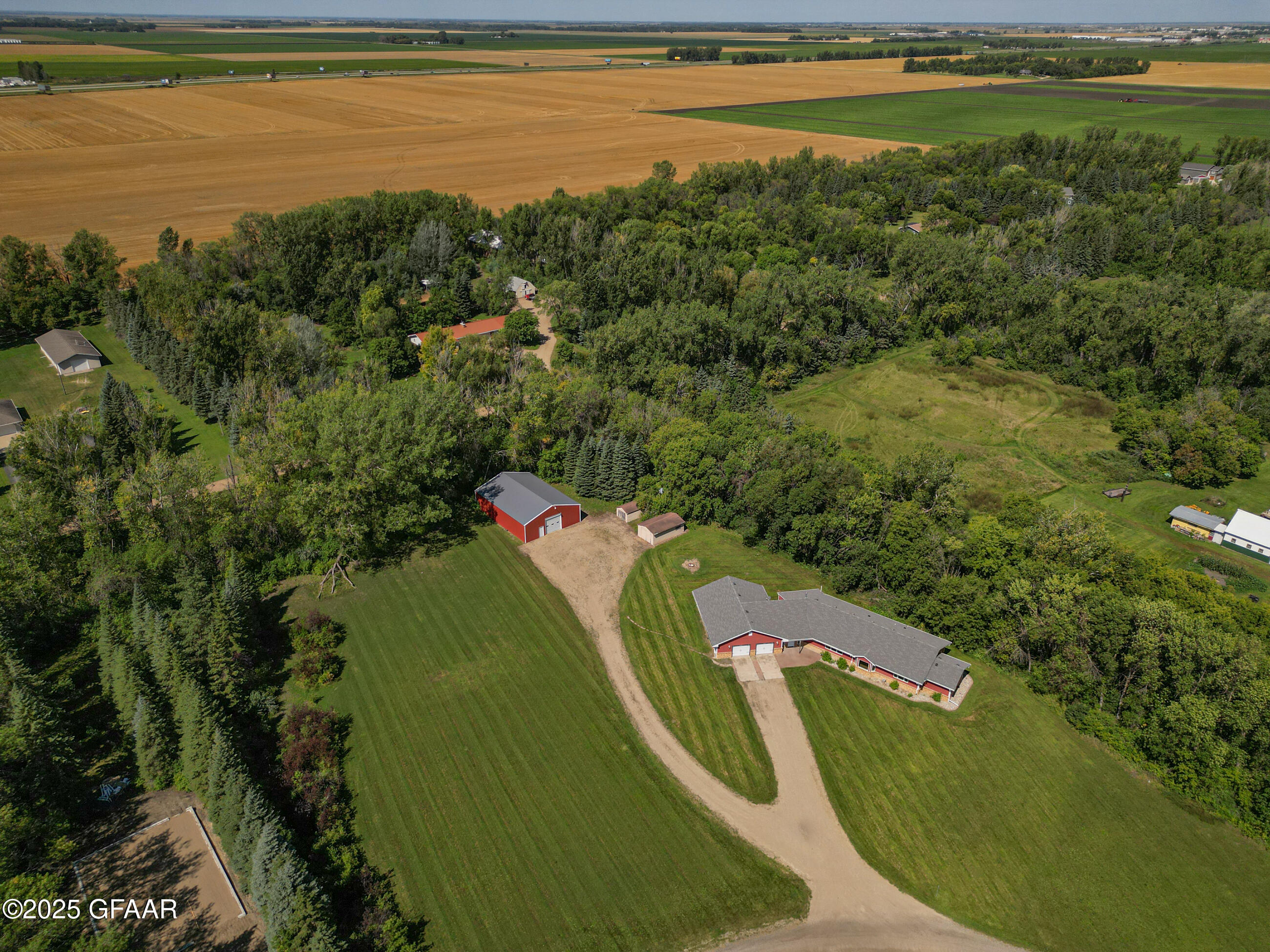 Grand Forks, North Dakota 58201, United States, 3 Bedrooms Bedrooms, ,3 BathroomsBathrooms,Residential,Active,204239