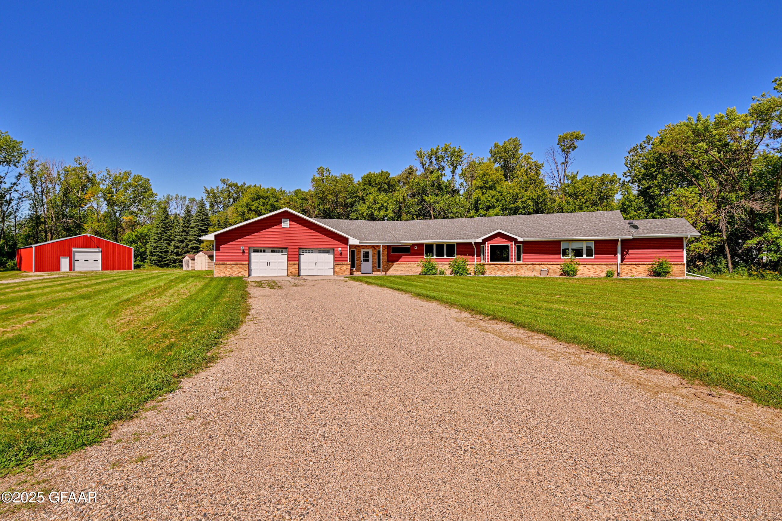 Grand Forks, North Dakota 58201, United States, 3 Bedrooms Bedrooms, ,3 BathroomsBathrooms,Residential,Active,204239