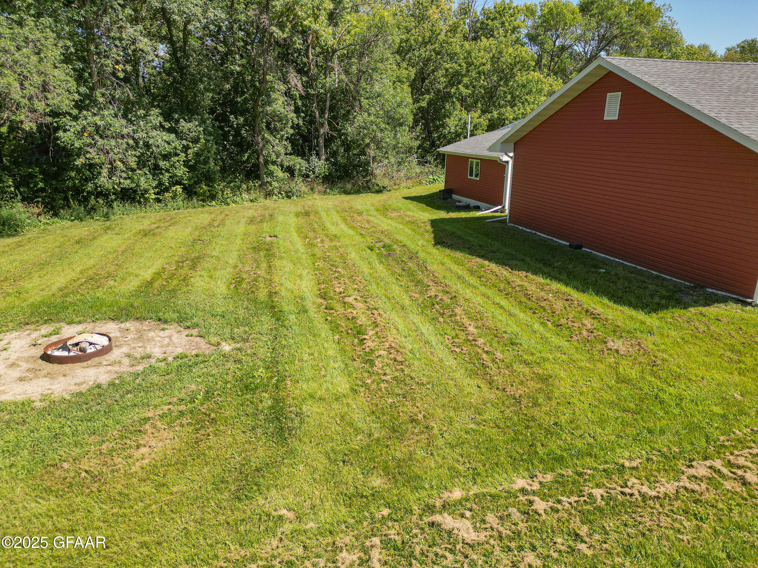 Grand Forks, North Dakota 58201, United States, 3 Bedrooms Bedrooms, ,3 BathroomsBathrooms,Residential,Active,204239