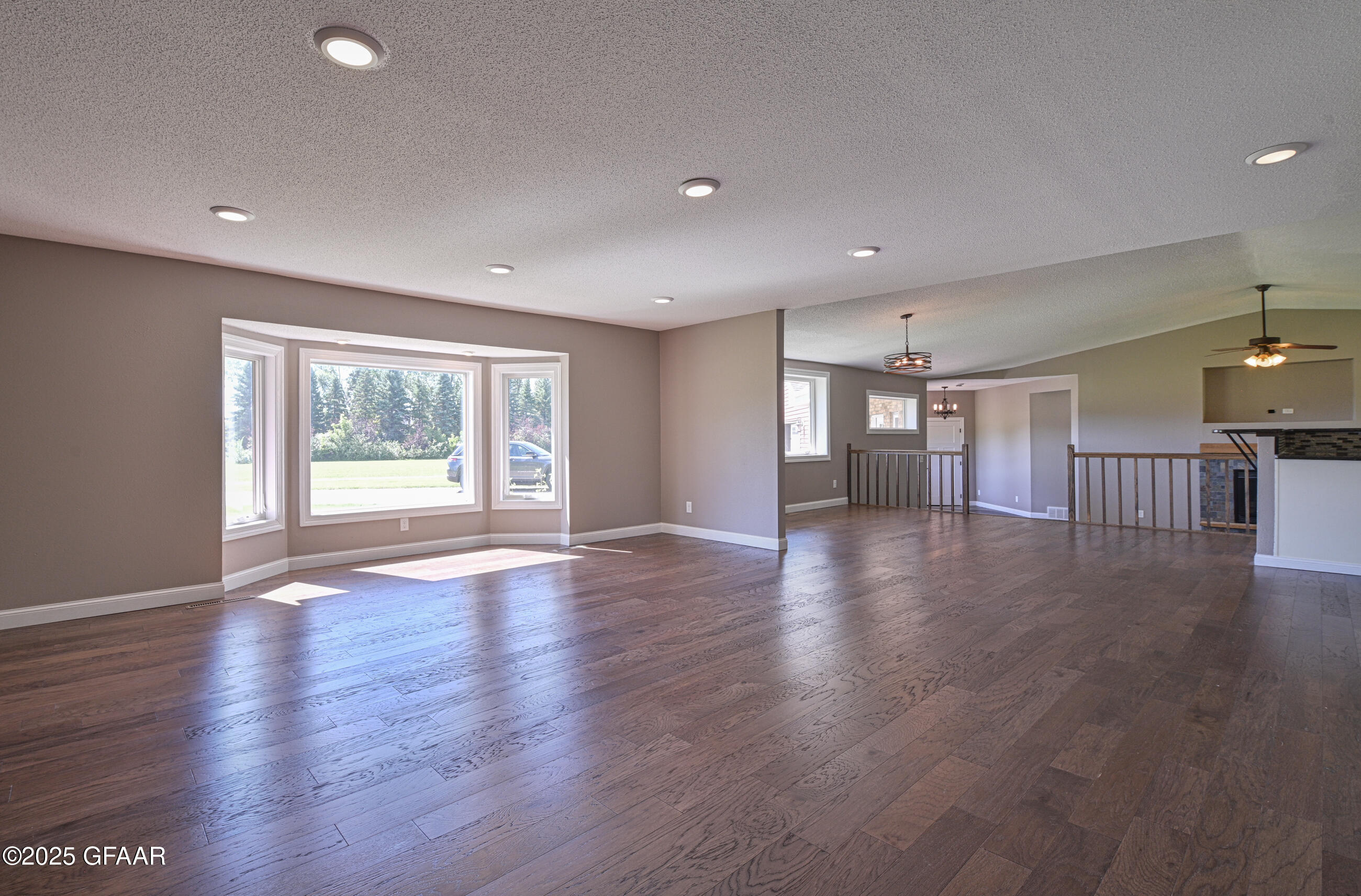 Grand Forks, North Dakota 58201, United States, 3 Bedrooms Bedrooms, ,3 BathroomsBathrooms,Residential,Active,204239