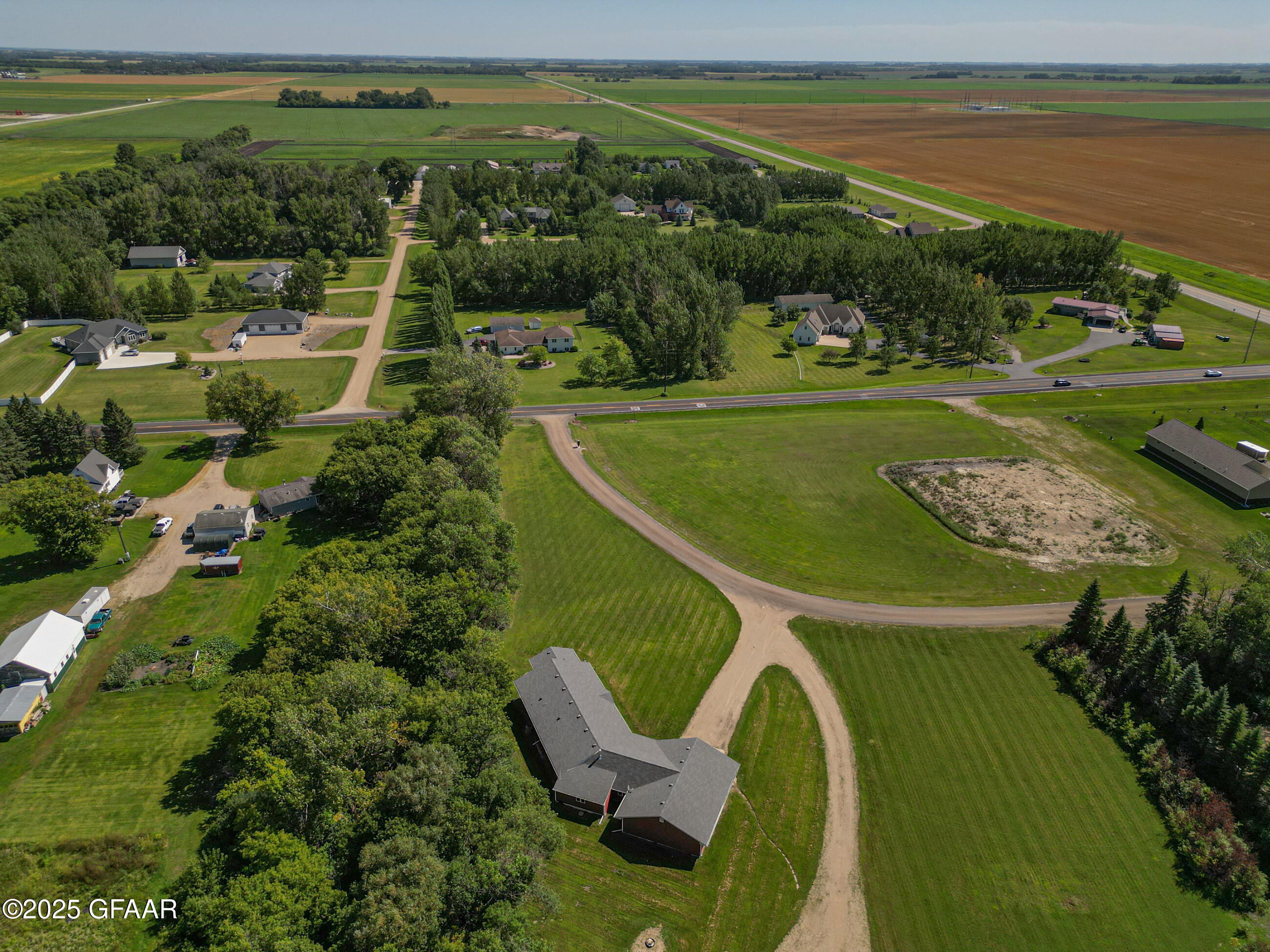 Grand Forks, North Dakota 58201, United States, 3 Bedrooms Bedrooms, ,3 BathroomsBathrooms,Residential,Active,204239