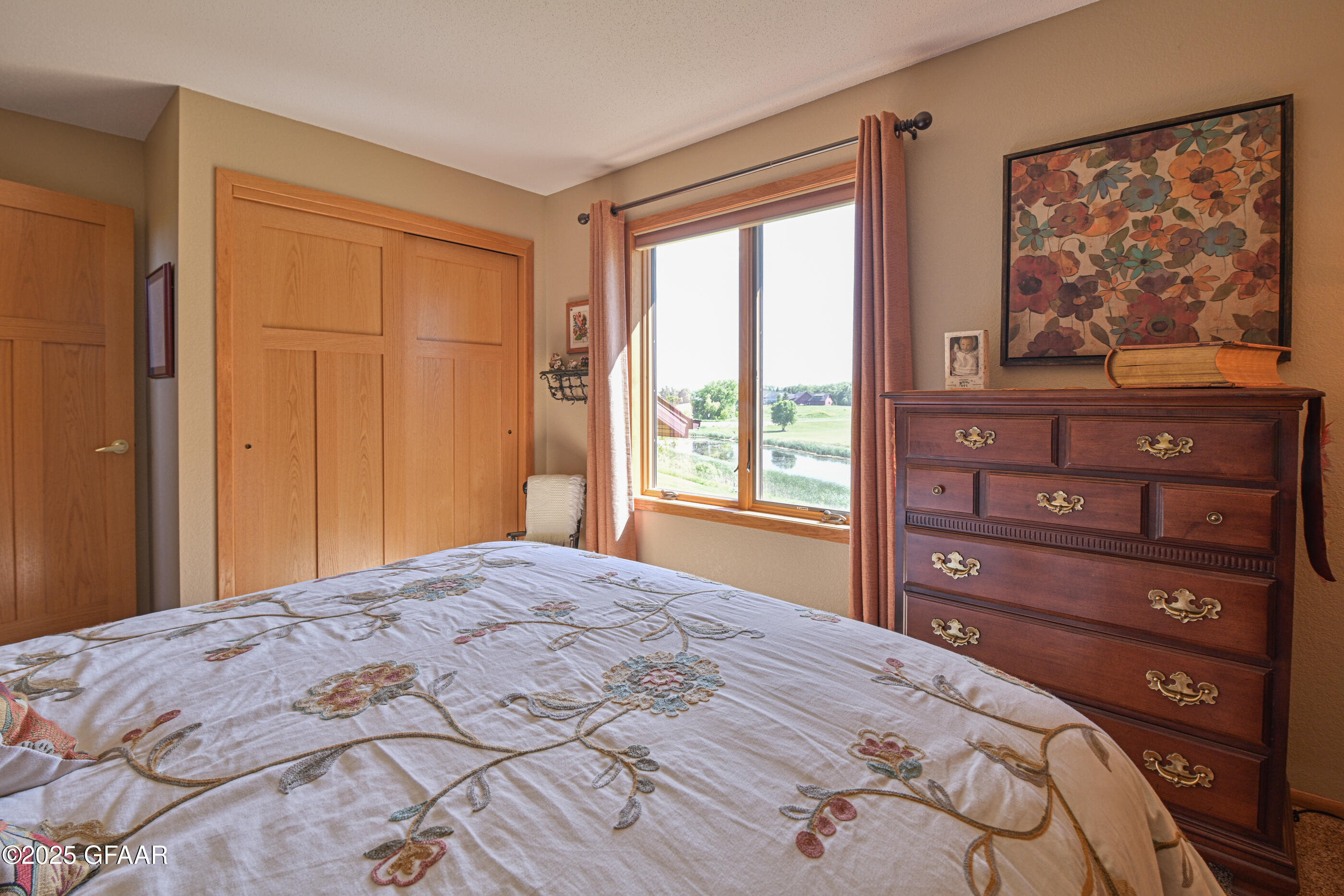 Grand Forks, North Dakota 58201, United States, 5 Bedrooms Bedrooms, ,3 BathroomsBathrooms,Residential,Active,166300