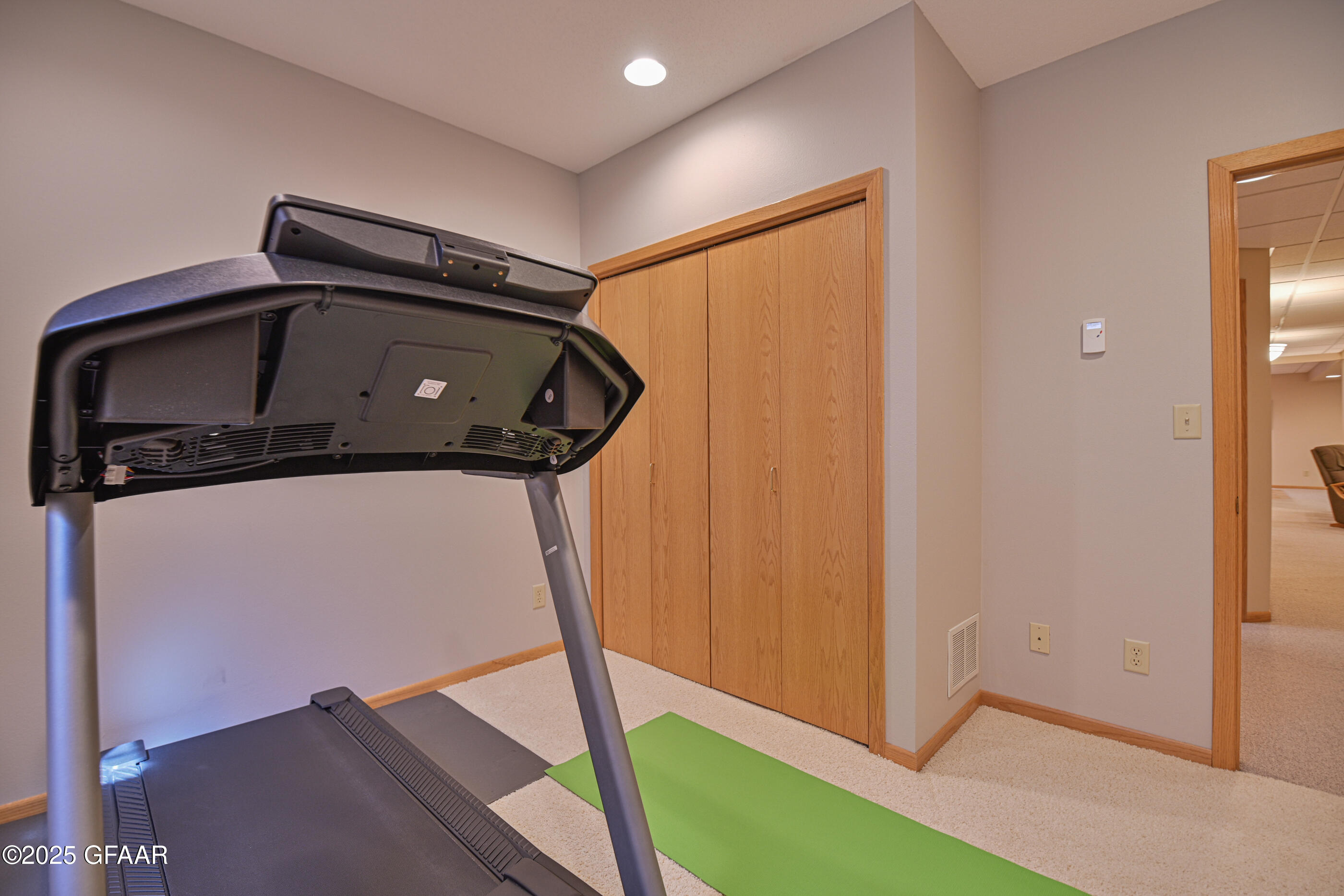 Grand Forks, North Dakota 58201, United States, 5 Bedrooms Bedrooms, ,3 BathroomsBathrooms,Residential,Active,166300