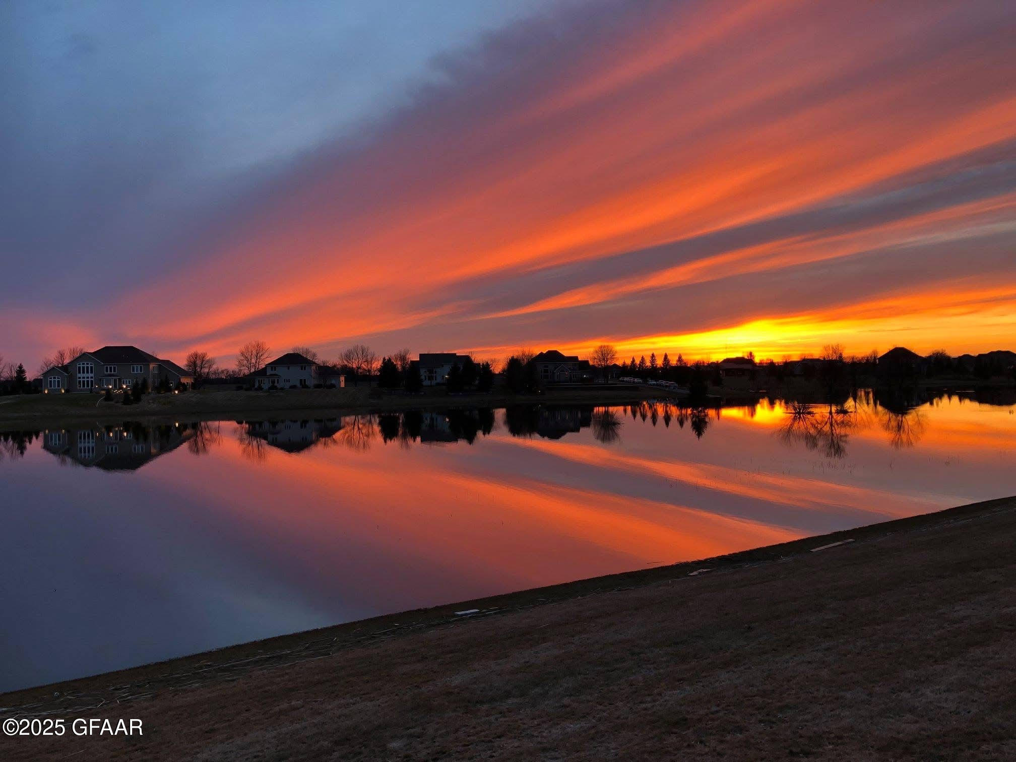Grand Forks, North Dakota 58201, United States, 5 Bedrooms Bedrooms, ,3 BathroomsBathrooms,Residential,Active,166300