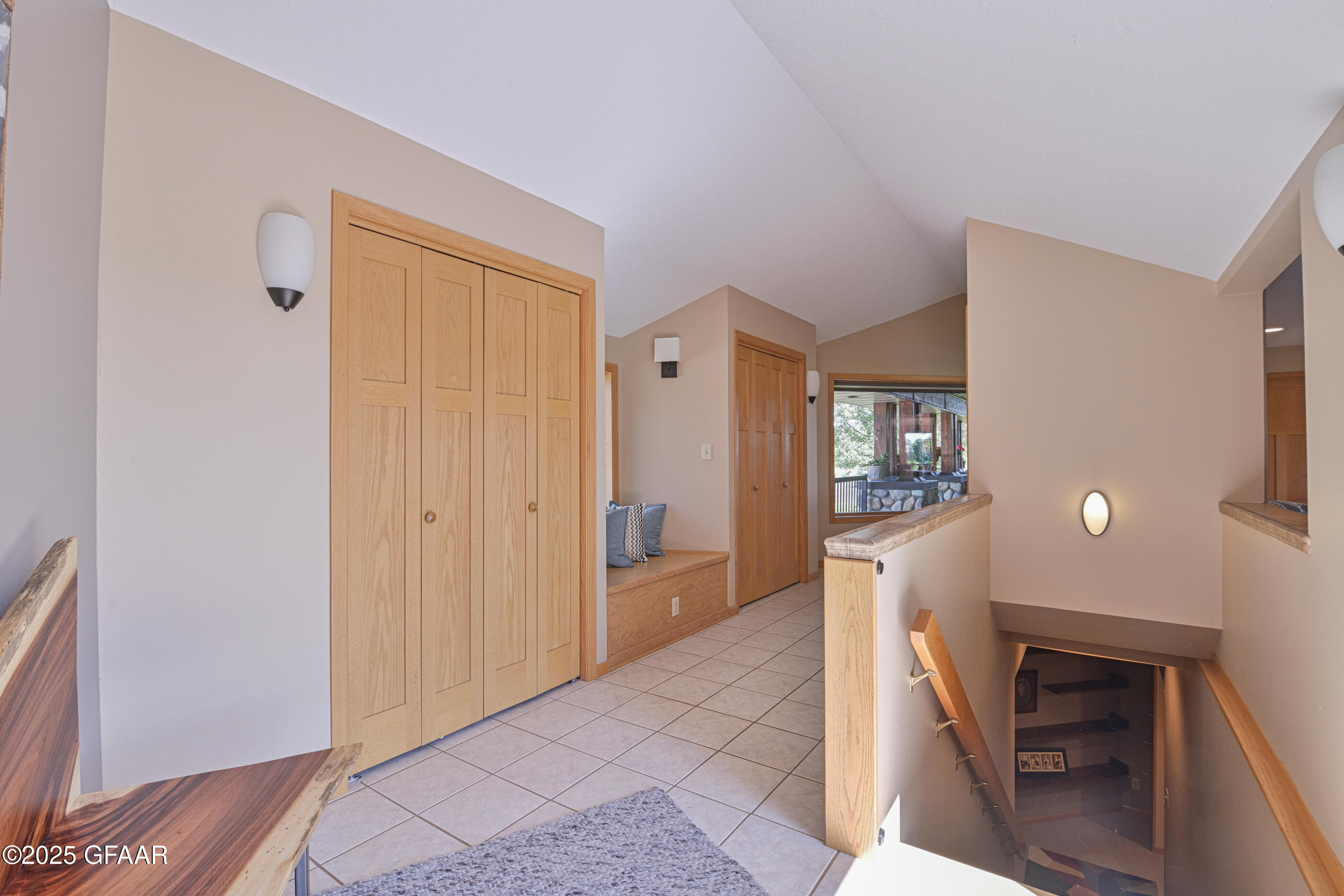 Grand Forks, North Dakota 58201, United States, 5 Bedrooms Bedrooms, ,3 BathroomsBathrooms,Residential,Active,166300