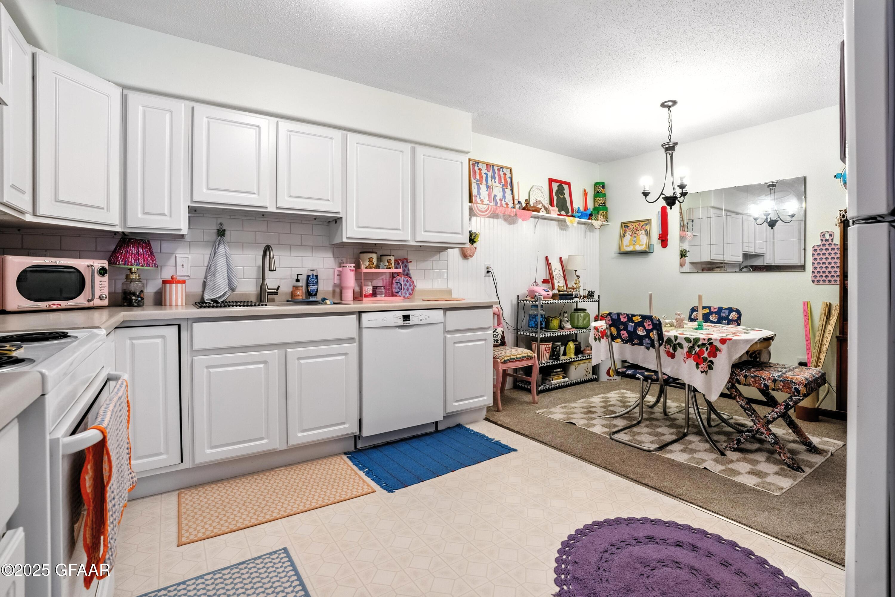 W Fargo, United States, ,1 BathroomBathrooms,Residential,Active,185060