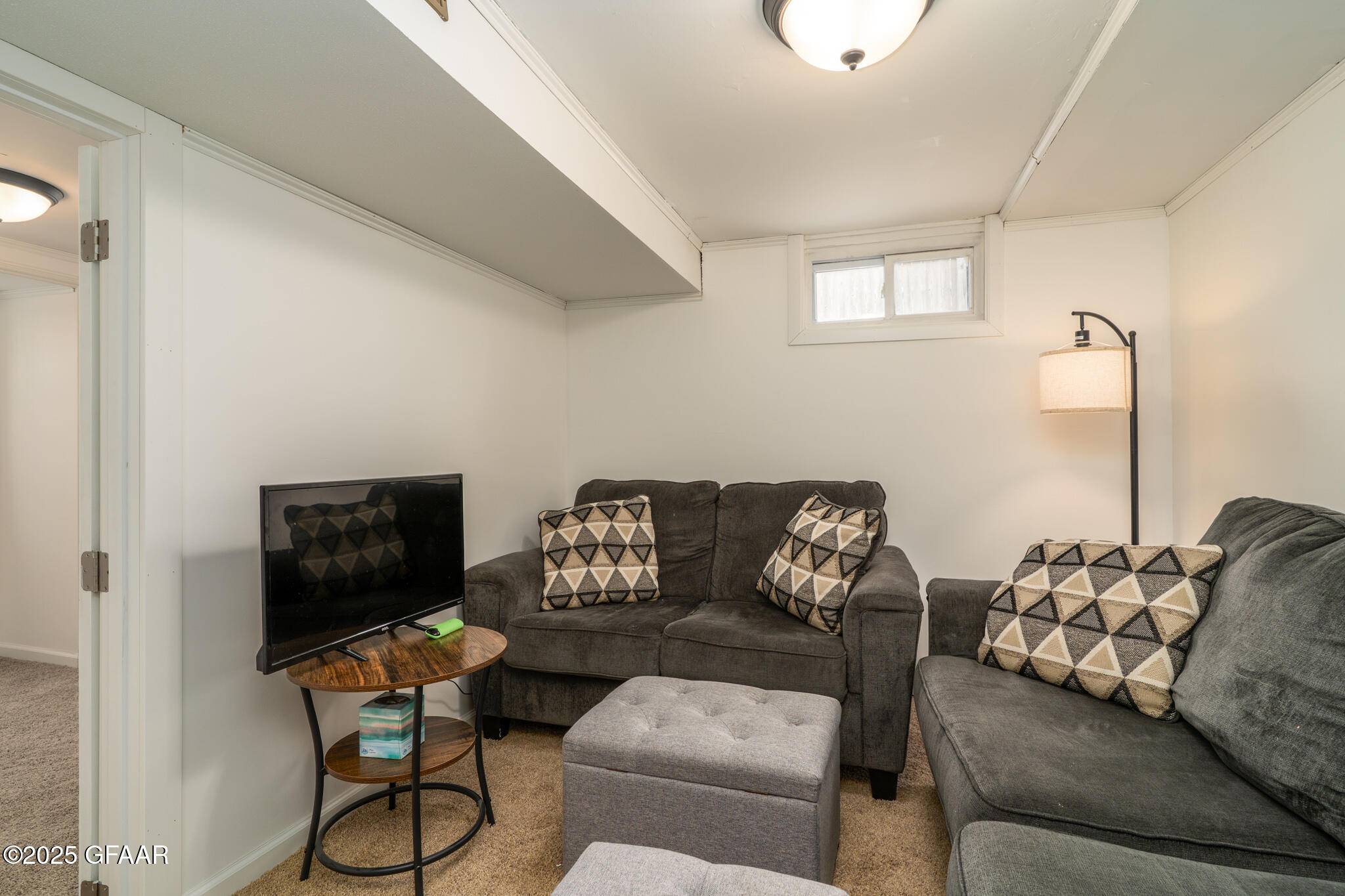 Hatton, North Dakota 58240, United States, 2 Bedrooms Bedrooms, ,2 BathroomsBathrooms,Residential,Pending,250213