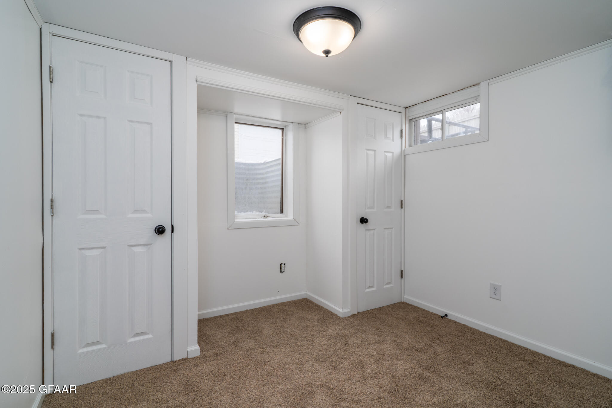 Hatton, North Dakota 58240, United States, 2 Bedrooms Bedrooms, ,2 BathroomsBathrooms,Residential,Pending,250213