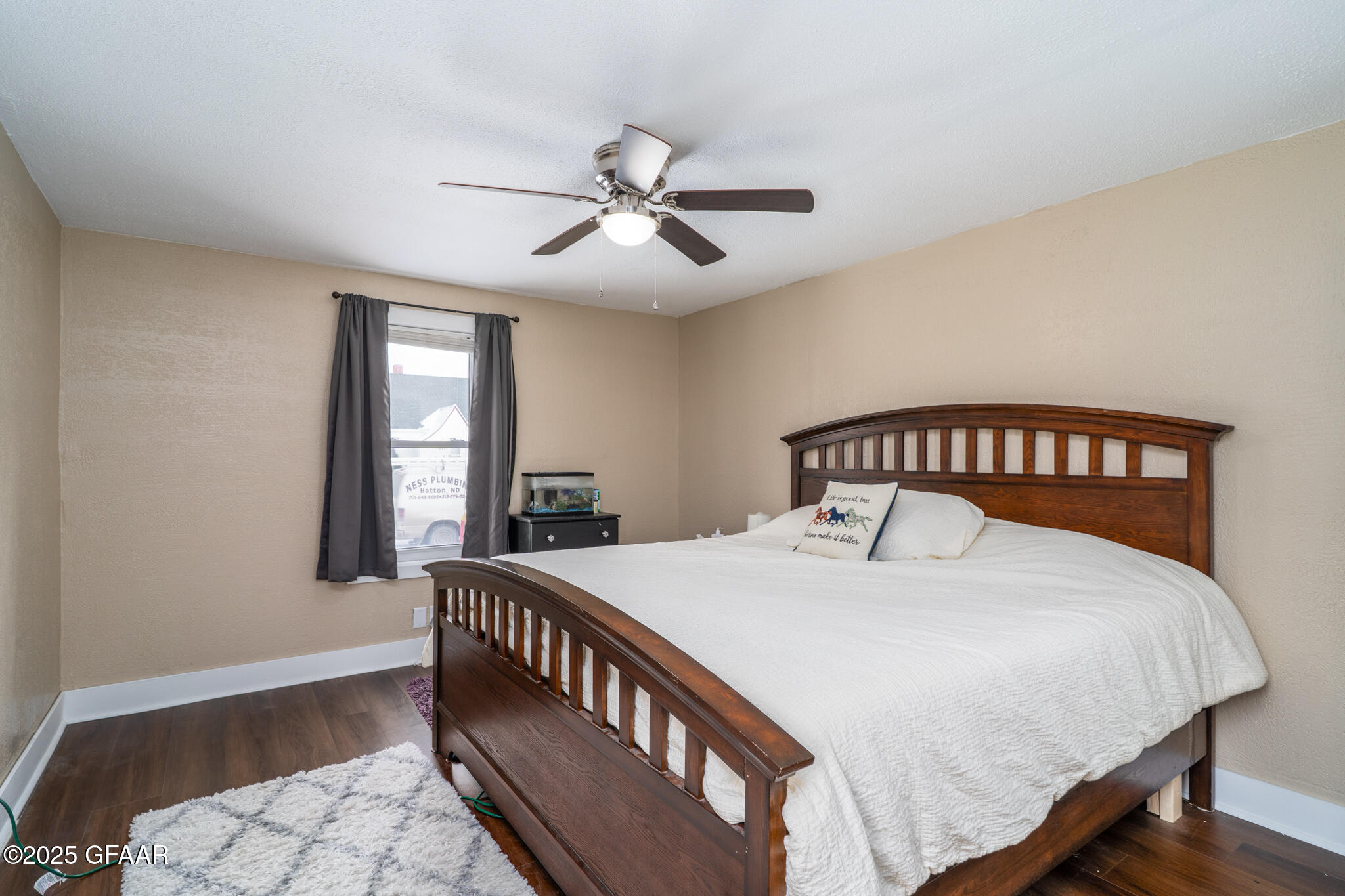 Hatton, North Dakota 58240, United States, 2 Bedrooms Bedrooms, ,2 BathroomsBathrooms,Residential,Pending,250213