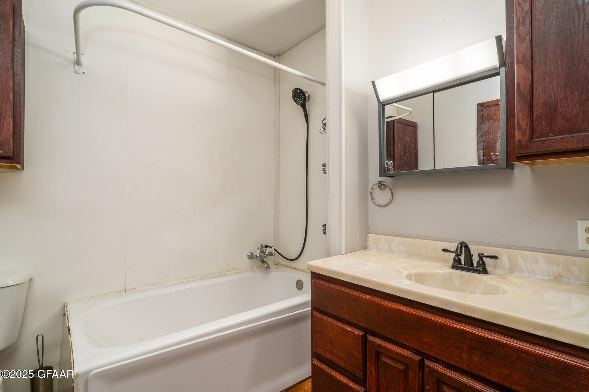 McCanna, North Dakota 58251, United States, 3 Bedrooms Bedrooms, ,2 BathroomsBathrooms,Residential,Pending,136474