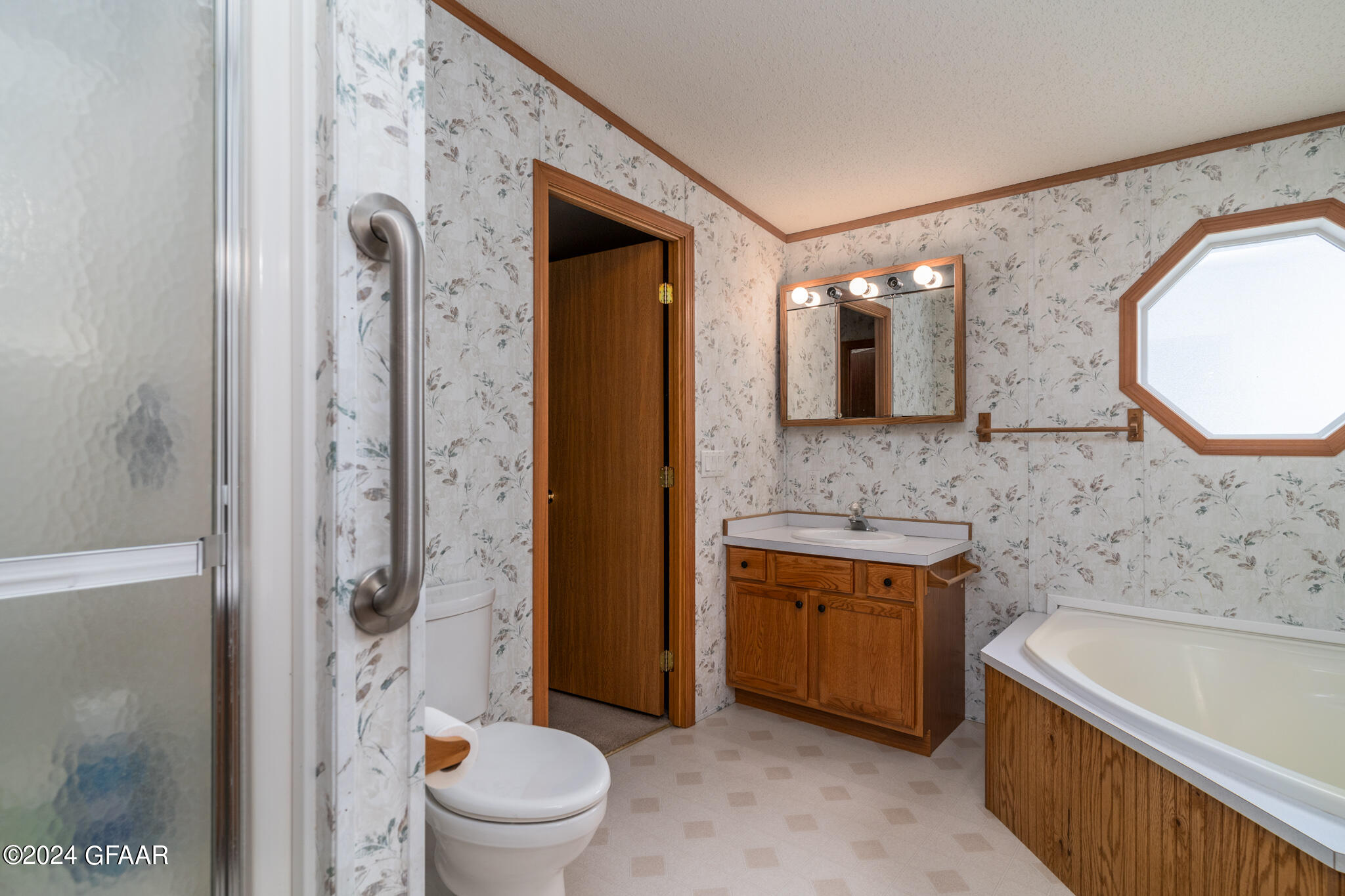 Hatton, North Dakota 58240, United States, ,4 BathroomsBathrooms,Commercial,Pending,46632