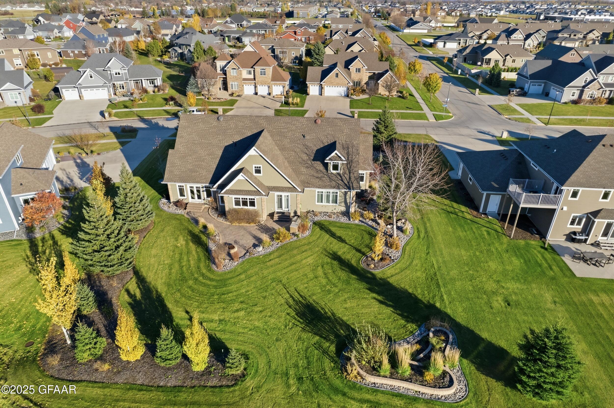 Grand Forks, North Dakota 58201, United States, 4 Bedrooms Bedrooms, ,3 BathroomsBathrooms,Residential,Active,240006