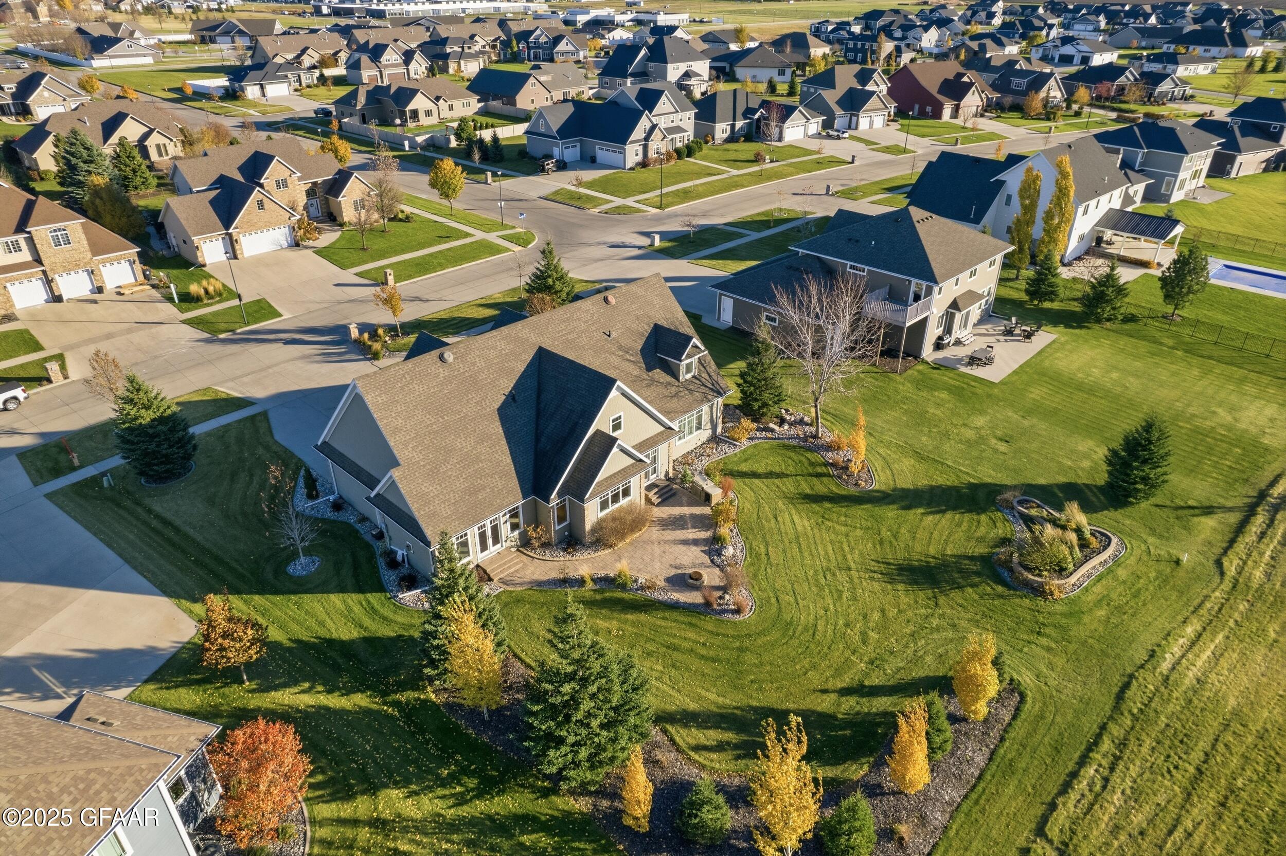 Grand Forks, North Dakota 58201, United States, 4 Bedrooms Bedrooms, ,3 BathroomsBathrooms,Residential,Active,240006