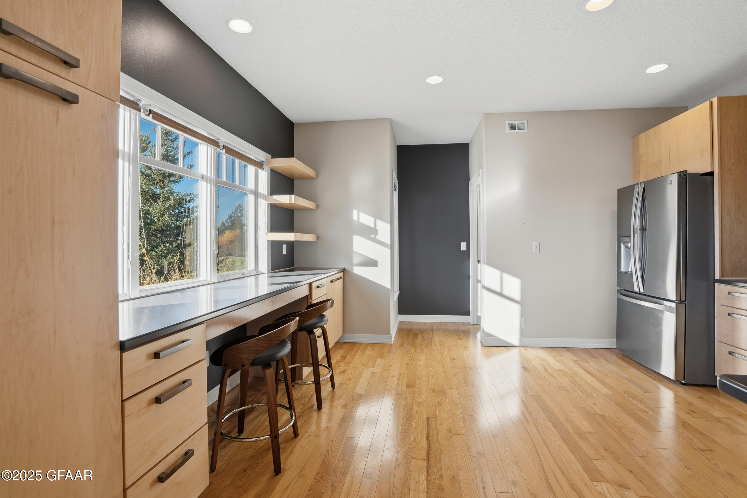 Grand Forks, North Dakota 58201, United States, 4 Bedrooms Bedrooms, ,3 BathroomsBathrooms,Residential,Active,240006