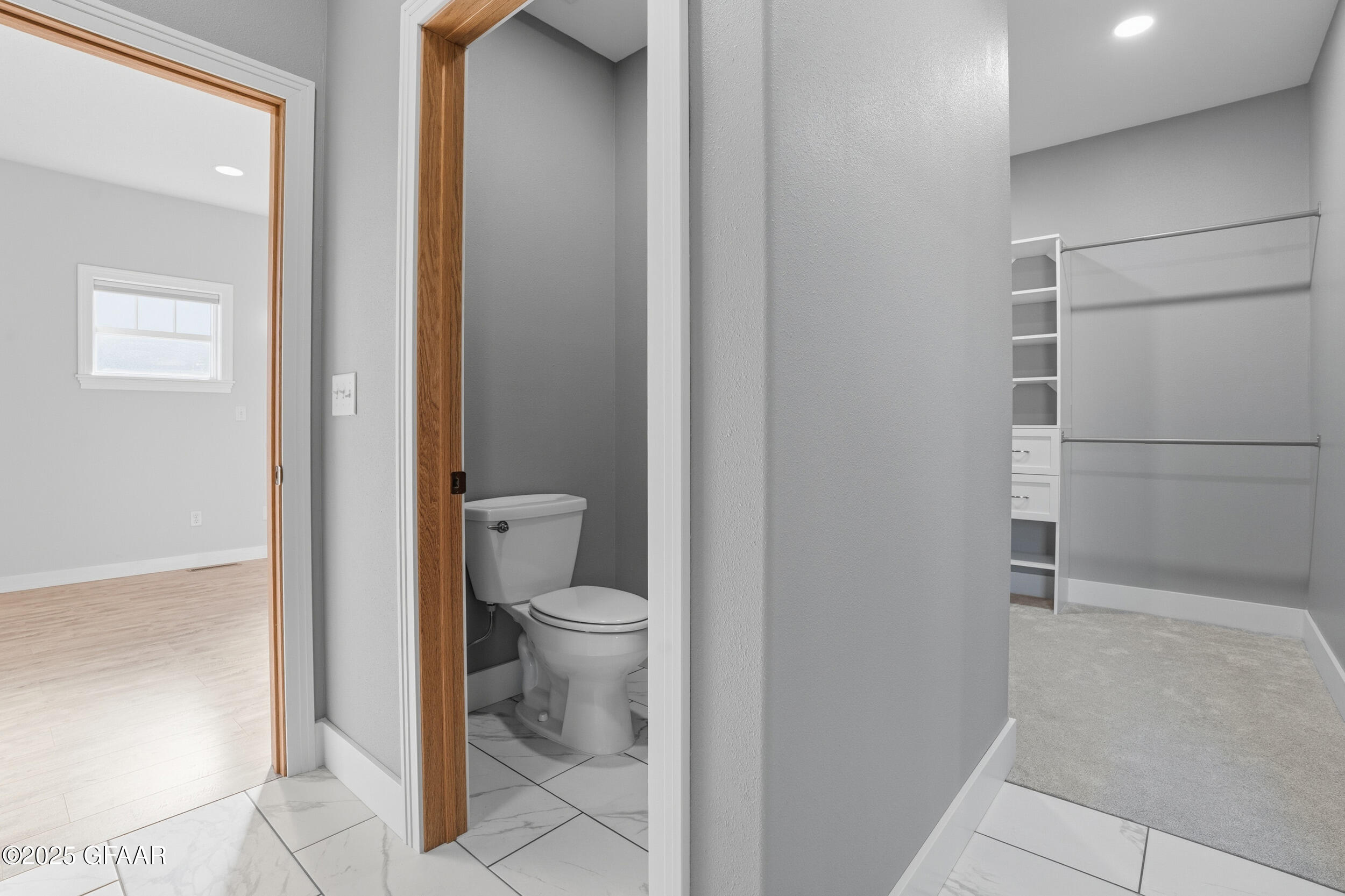 Grand Forks, North Dakota 58201, United States, 4 Bedrooms Bedrooms, ,3 BathroomsBathrooms,Residential,Active,240006