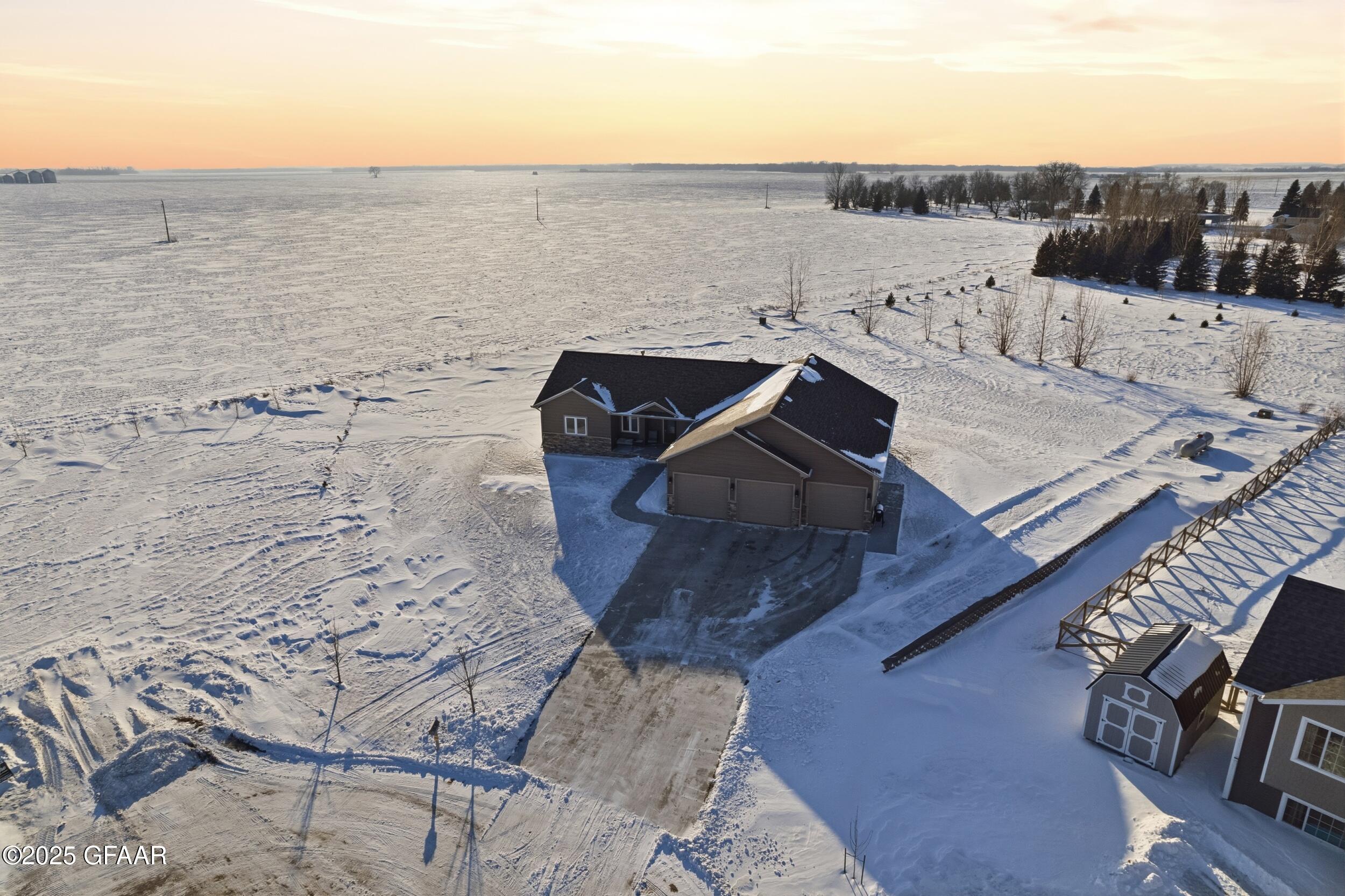 Northwood, North Dakota 58267, United States, 5 Bedrooms Bedrooms, ,3 BathroomsBathrooms,Residential,Active,255552