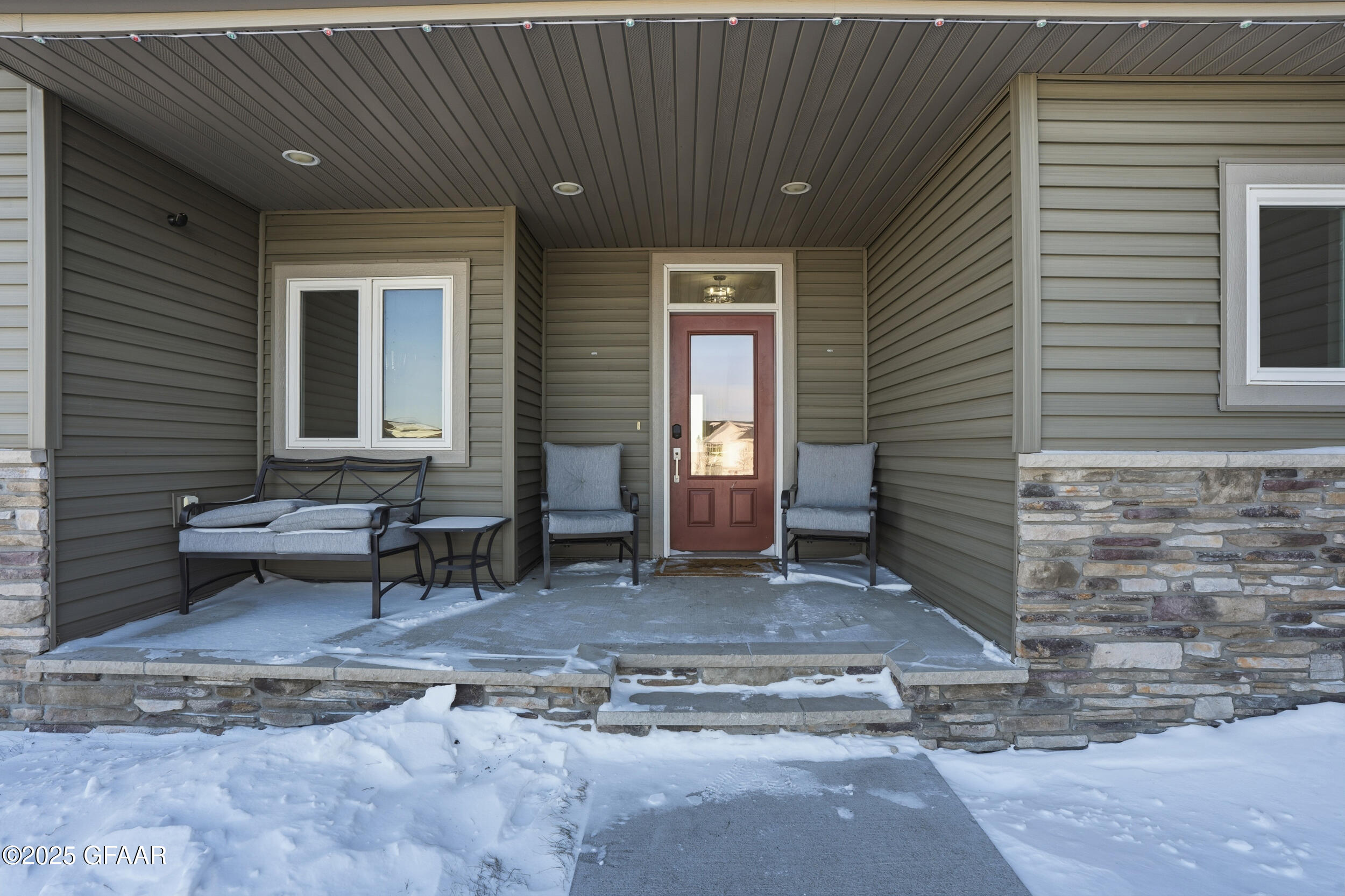 Northwood, North Dakota 58267, United States, 5 Bedrooms Bedrooms, ,3 BathroomsBathrooms,Residential,Active,255552