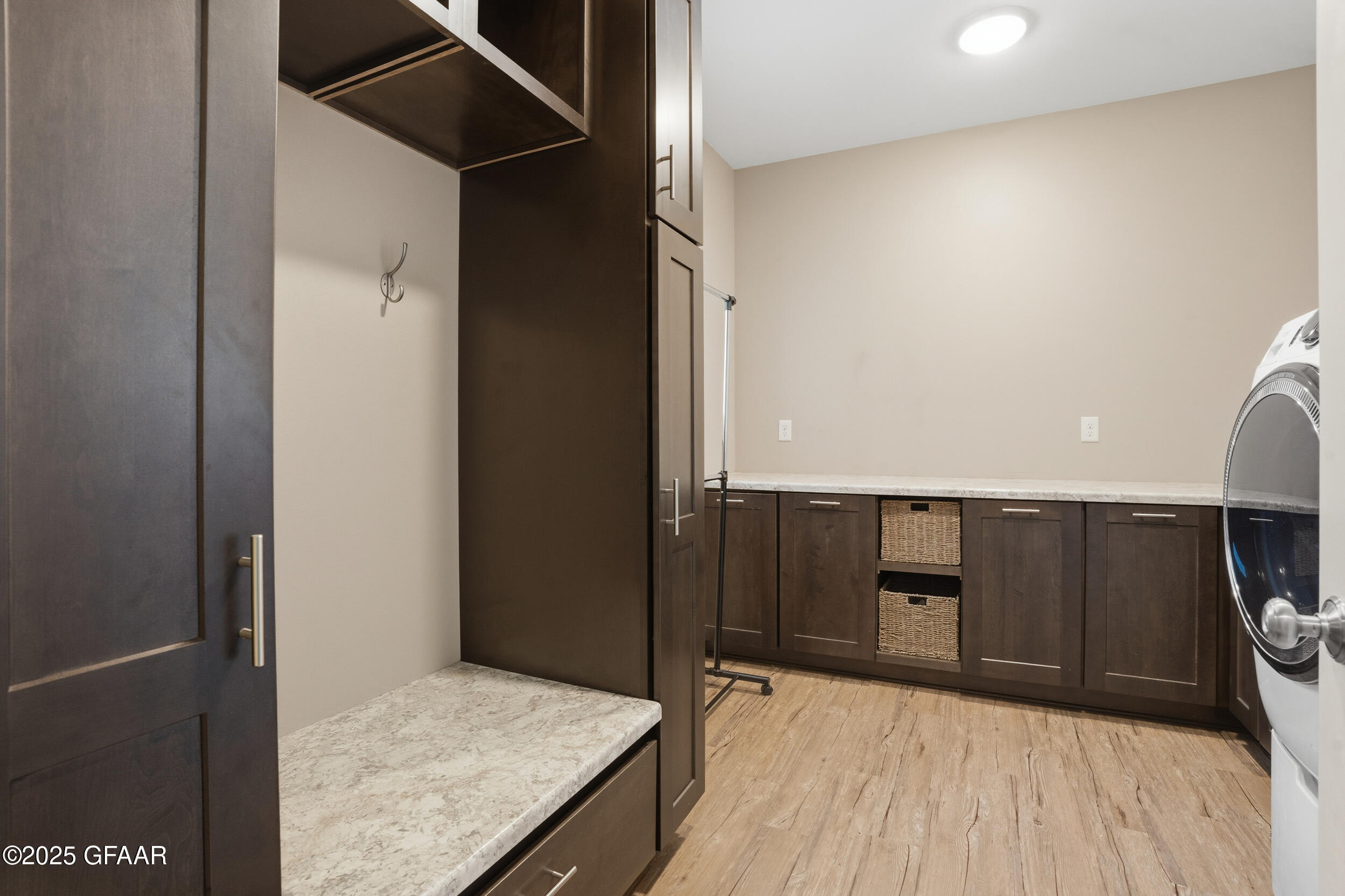 Northwood, North Dakota 58267, United States, 5 Bedrooms Bedrooms, ,3 BathroomsBathrooms,Residential,Active,255552