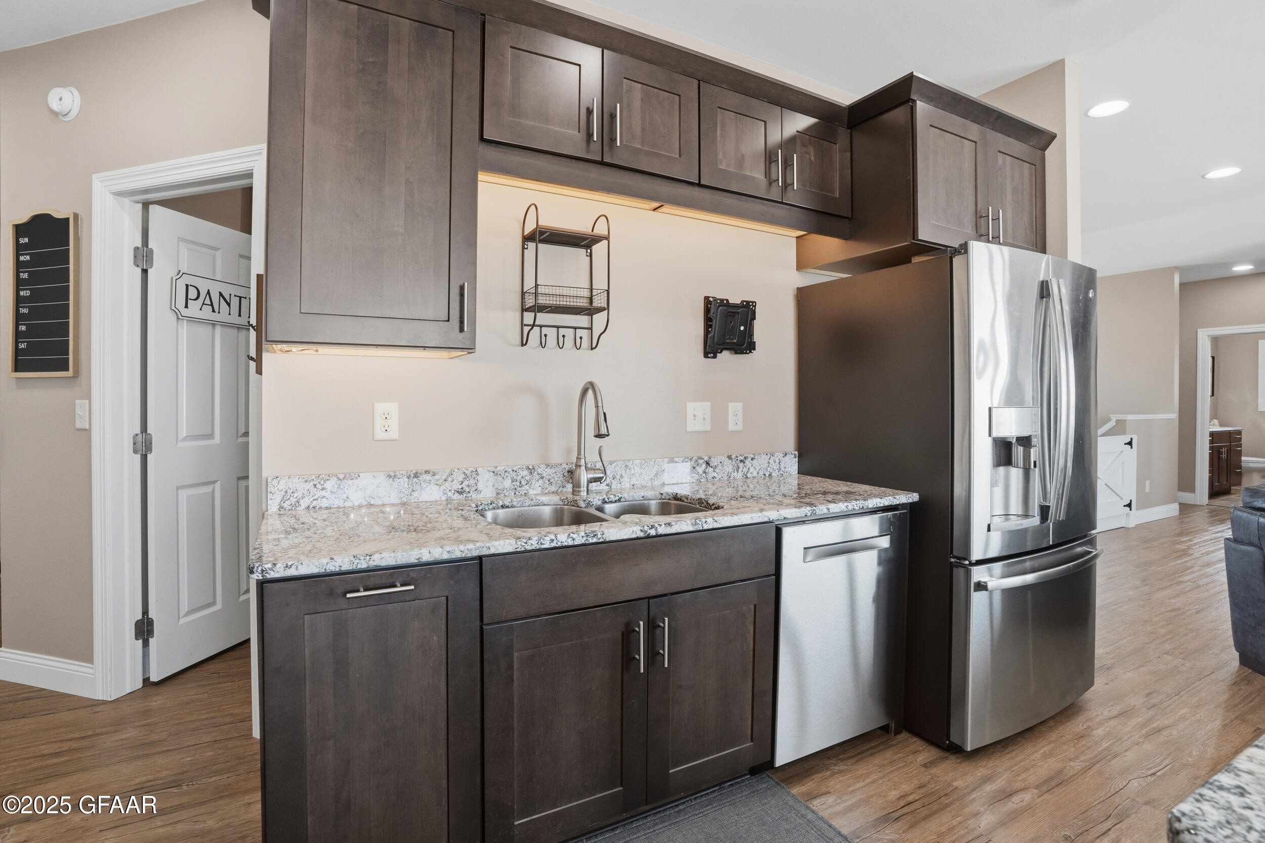 Northwood, North Dakota 58267, United States, 5 Bedrooms Bedrooms, ,3 BathroomsBathrooms,Residential,Active,255552