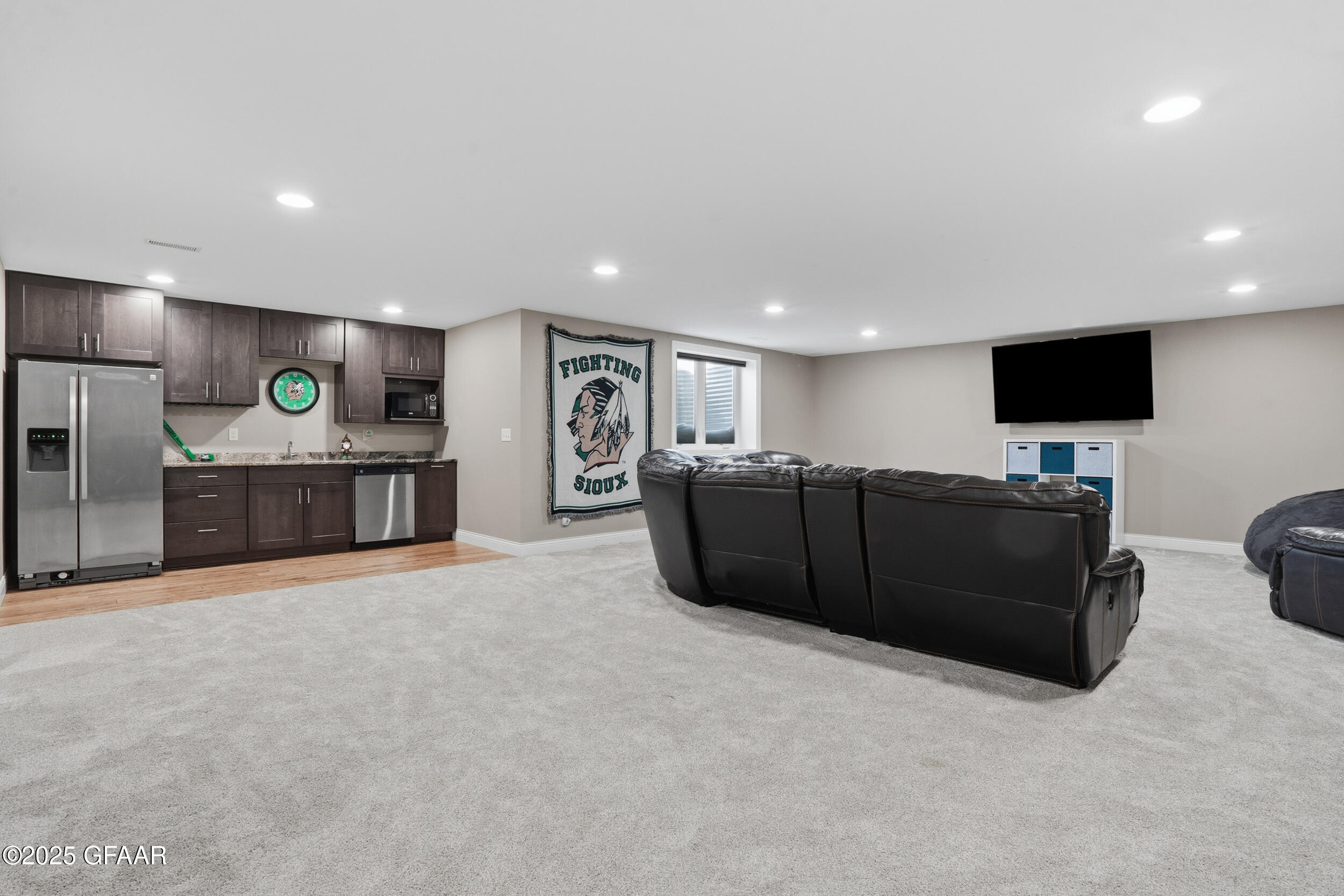 Northwood, North Dakota 58267, United States, 5 Bedrooms Bedrooms, ,3 BathroomsBathrooms,Residential,Active,255552