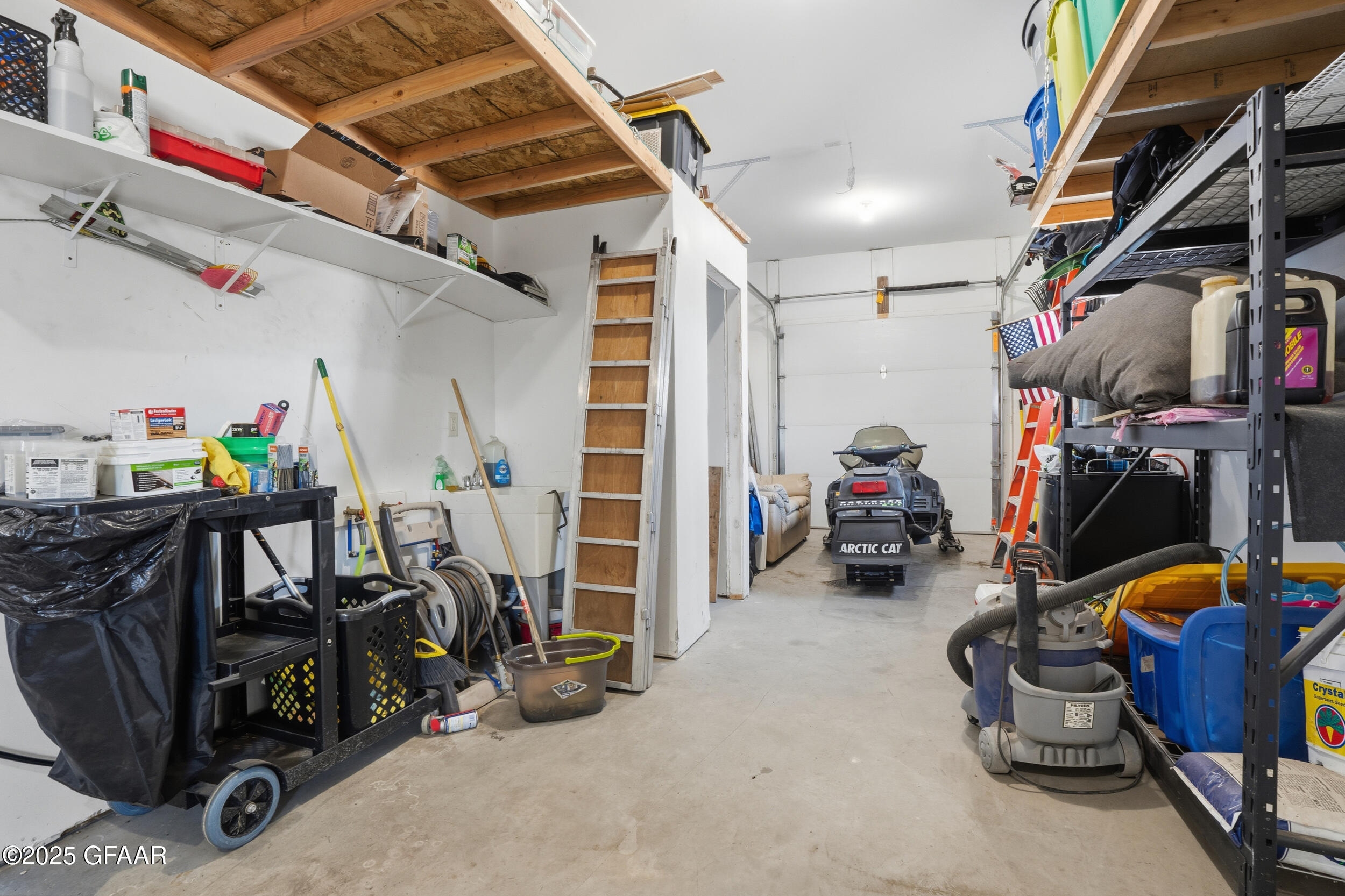 Northwood, North Dakota 58267, United States, 5 Bedrooms Bedrooms, ,3 BathroomsBathrooms,Residential,Active,255552