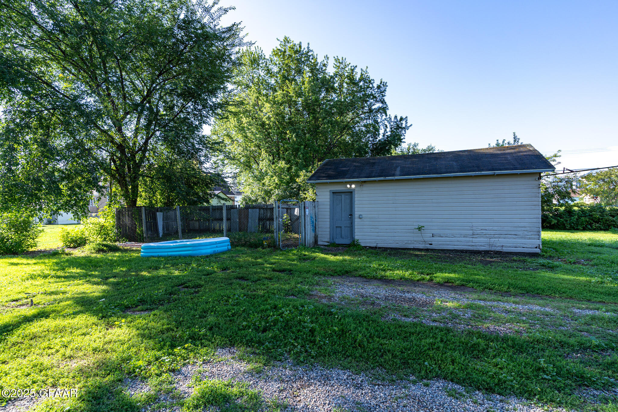 Larimore, North Dakota 58251, United States, 3 Bedrooms Bedrooms, ,2 BathroomsBathrooms,Residential,Active,207753