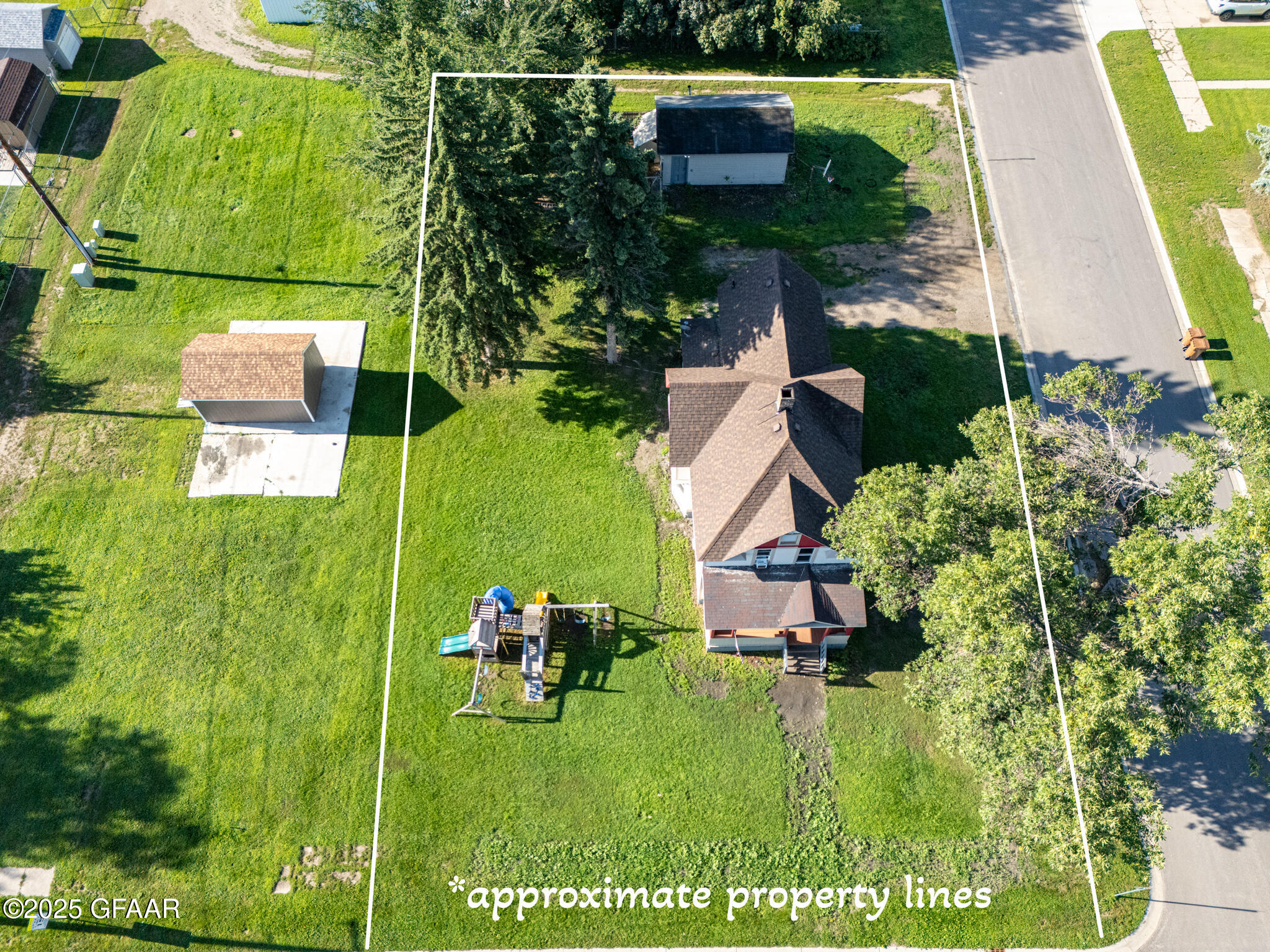 Larimore, North Dakota 58251, United States, 3 Bedrooms Bedrooms, ,2 BathroomsBathrooms,Residential,Active,207753