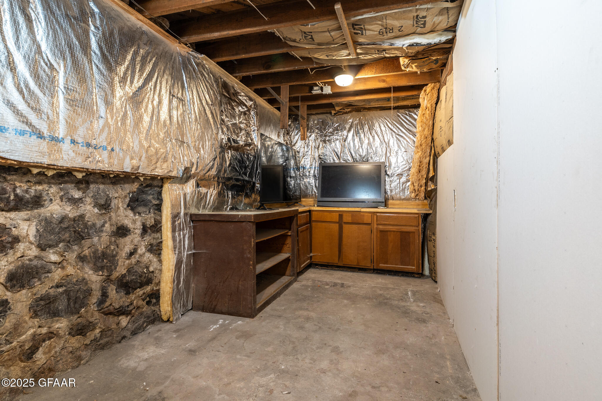 Larimore, North Dakota 58251, United States, 3 Bedrooms Bedrooms, ,2 BathroomsBathrooms,Residential,Active,207753