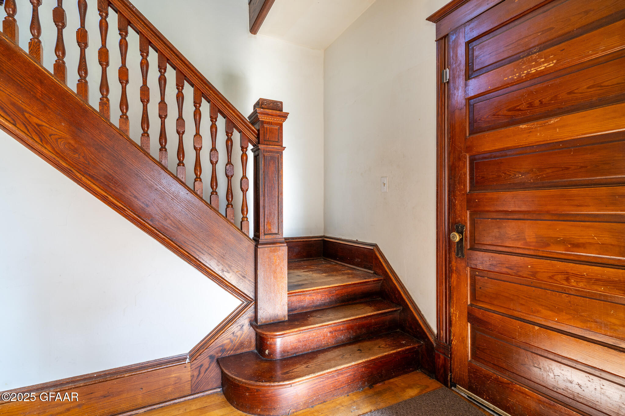 Larimore, North Dakota 58251, United States, 3 Bedrooms Bedrooms, ,2 BathroomsBathrooms,Residential,Active,207753