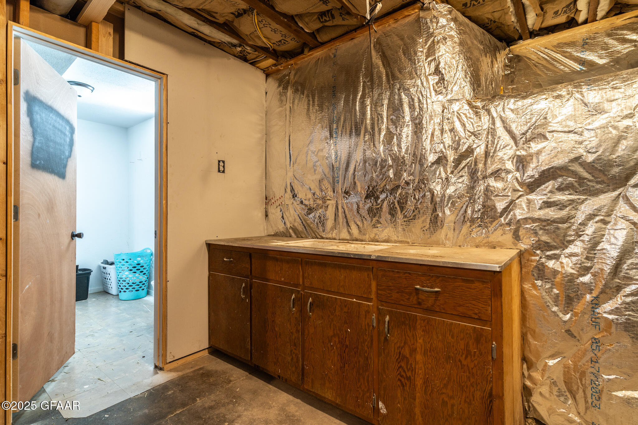 Larimore, North Dakota 58251, United States, 3 Bedrooms Bedrooms, ,2 BathroomsBathrooms,Residential,Active,207753