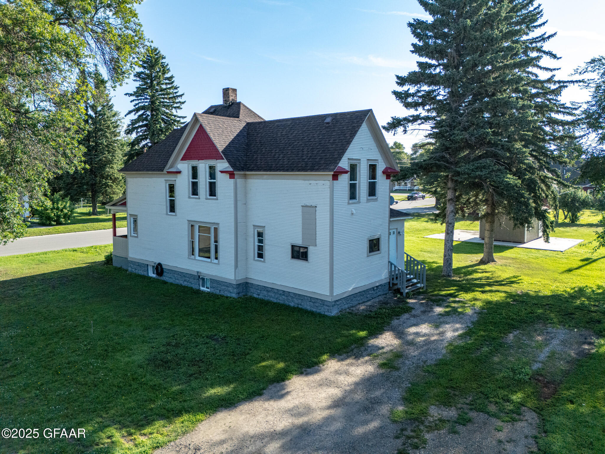 Larimore, North Dakota 58251, United States, 3 Bedrooms Bedrooms, ,2 BathroomsBathrooms,Residential,Active,207753
