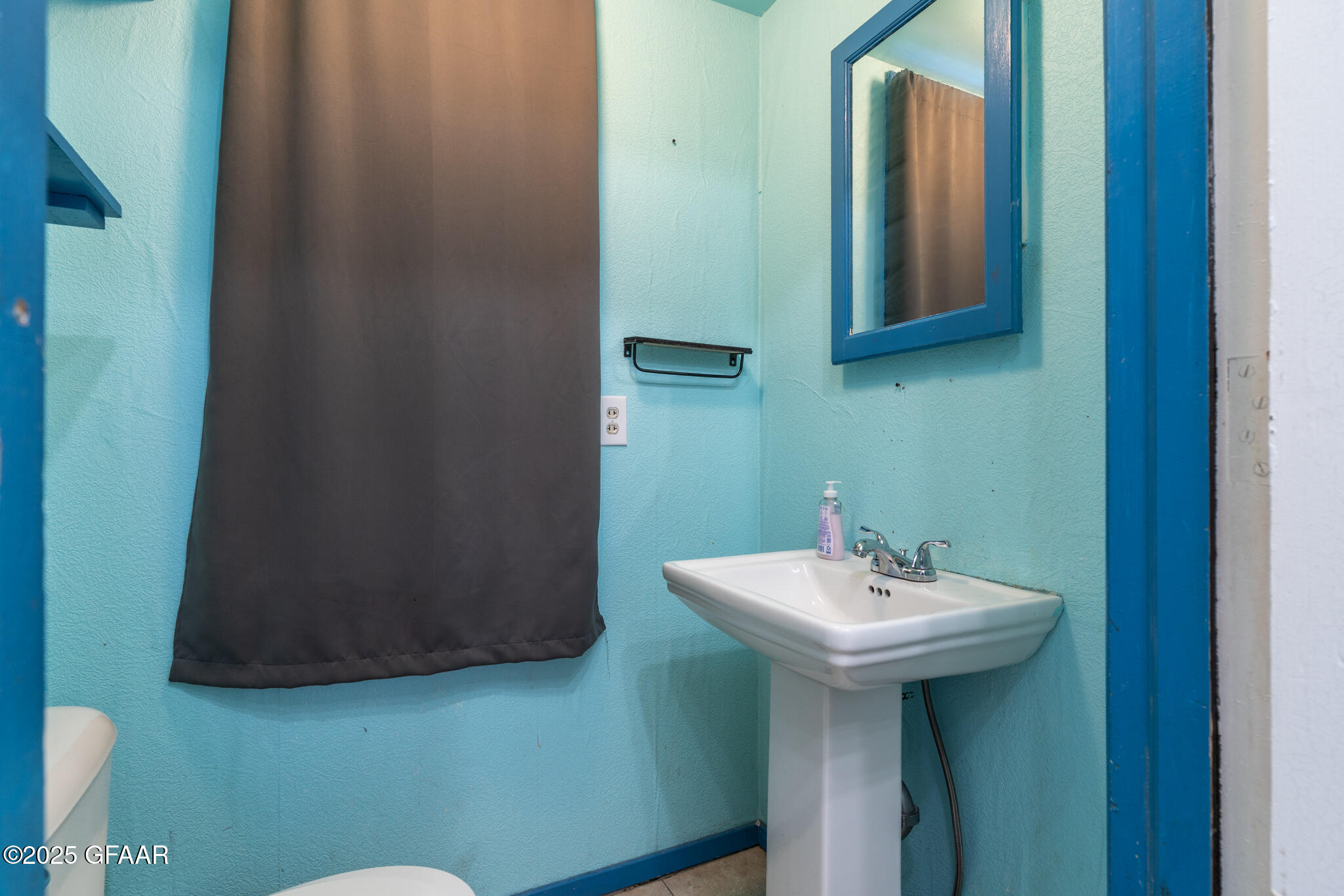 Larimore, North Dakota 58251, United States, 3 Bedrooms Bedrooms, ,2 BathroomsBathrooms,Residential,Active,207753