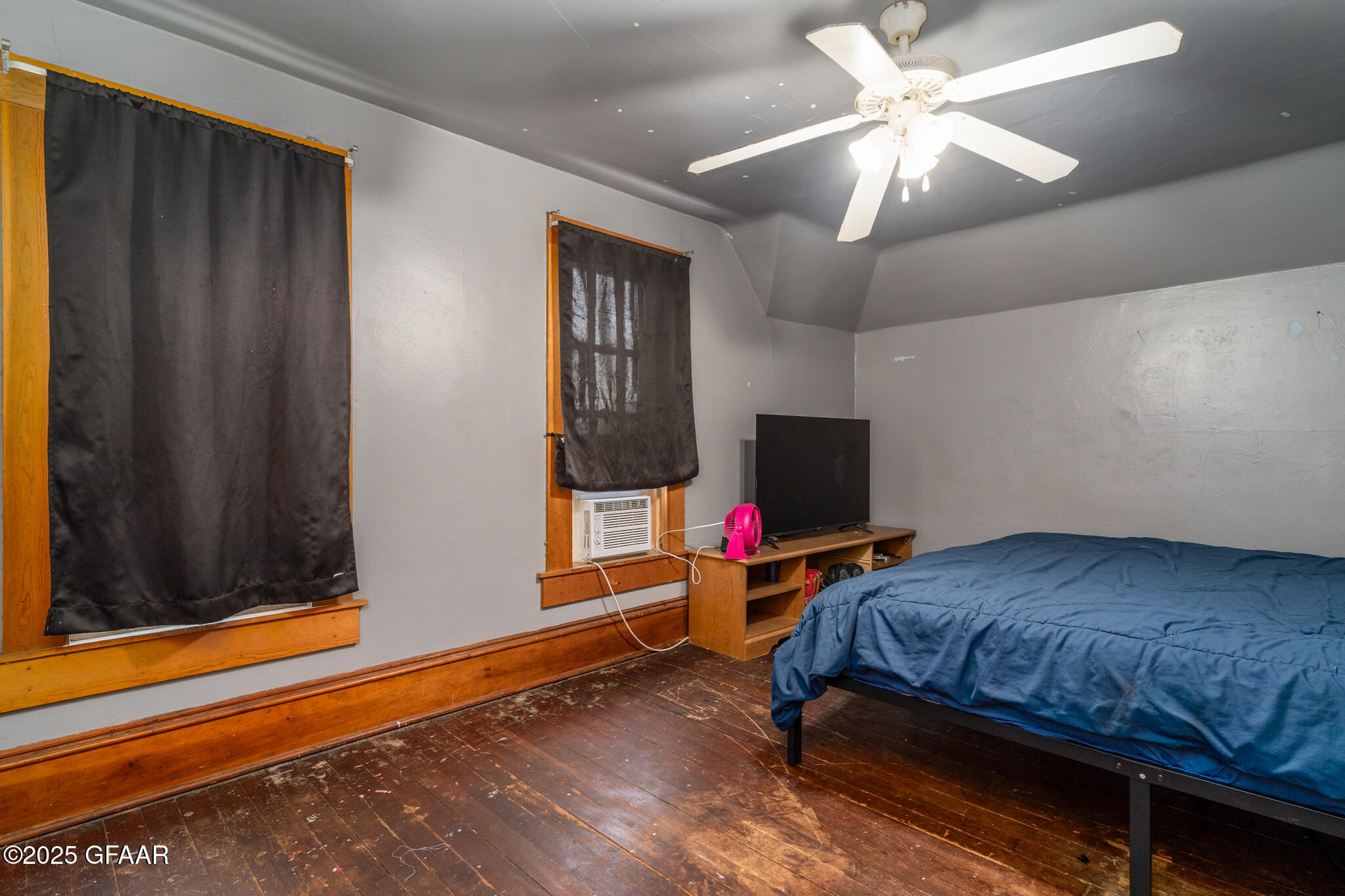 Larimore, North Dakota 58251, United States, 3 Bedrooms Bedrooms, ,2 BathroomsBathrooms,Residential,Active,207753