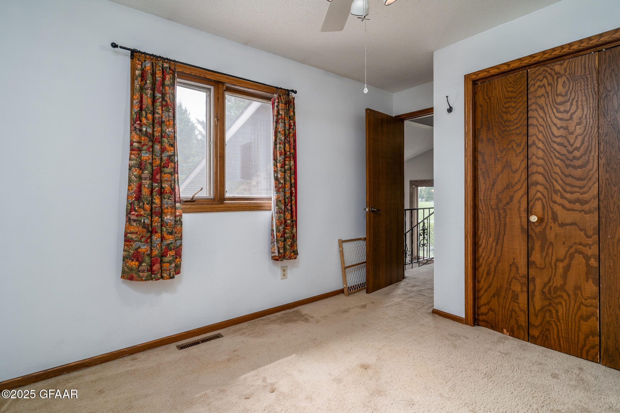 Grand Forks, North Dakota 58201, United States, 4 Bedrooms Bedrooms, ,2 BathroomsBathrooms,Residential,Active,133421