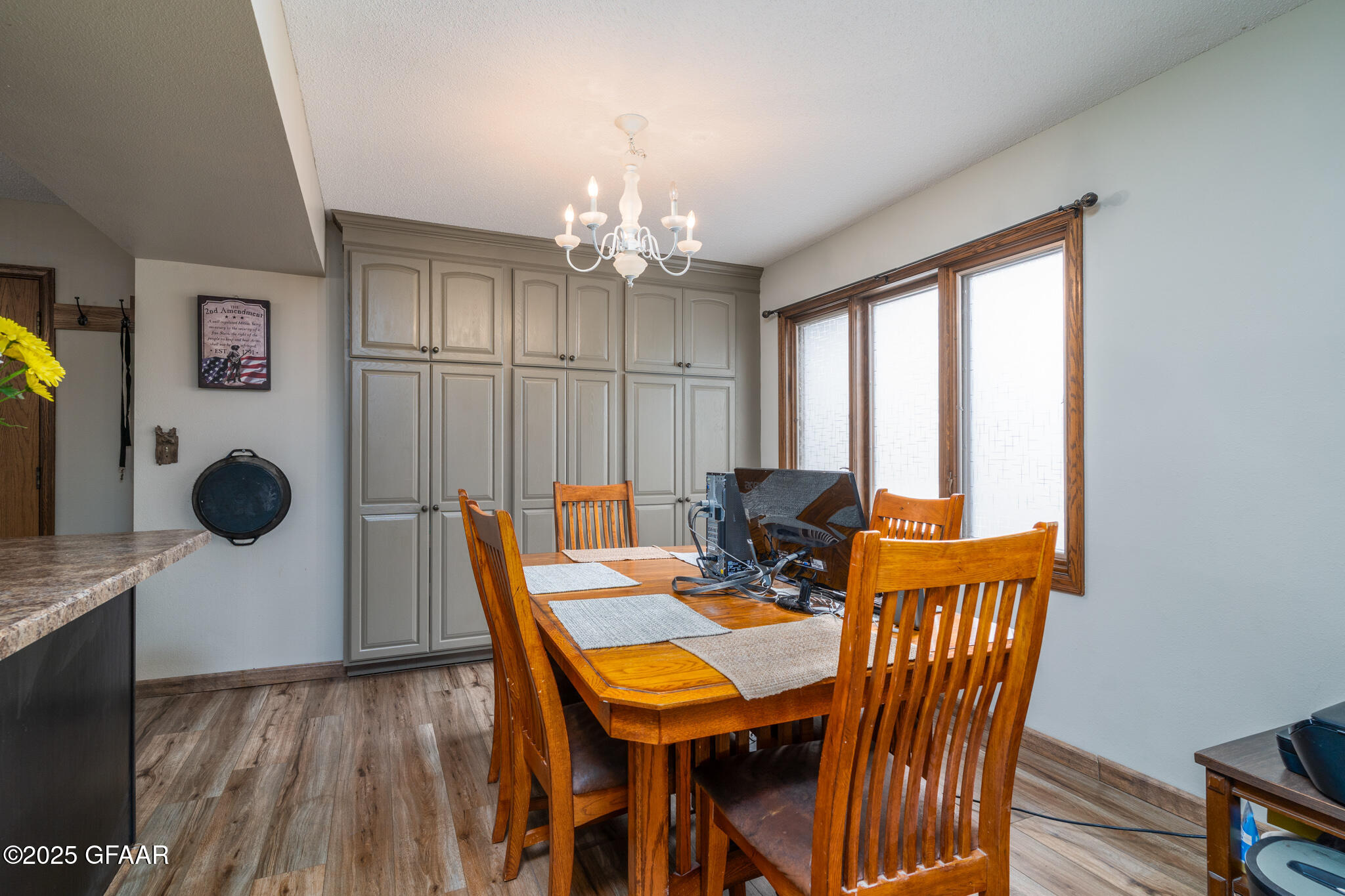 Grand Forks, North Dakota 58201, United States, 4 Bedrooms Bedrooms, ,2 BathroomsBathrooms,Residential,Active,133421