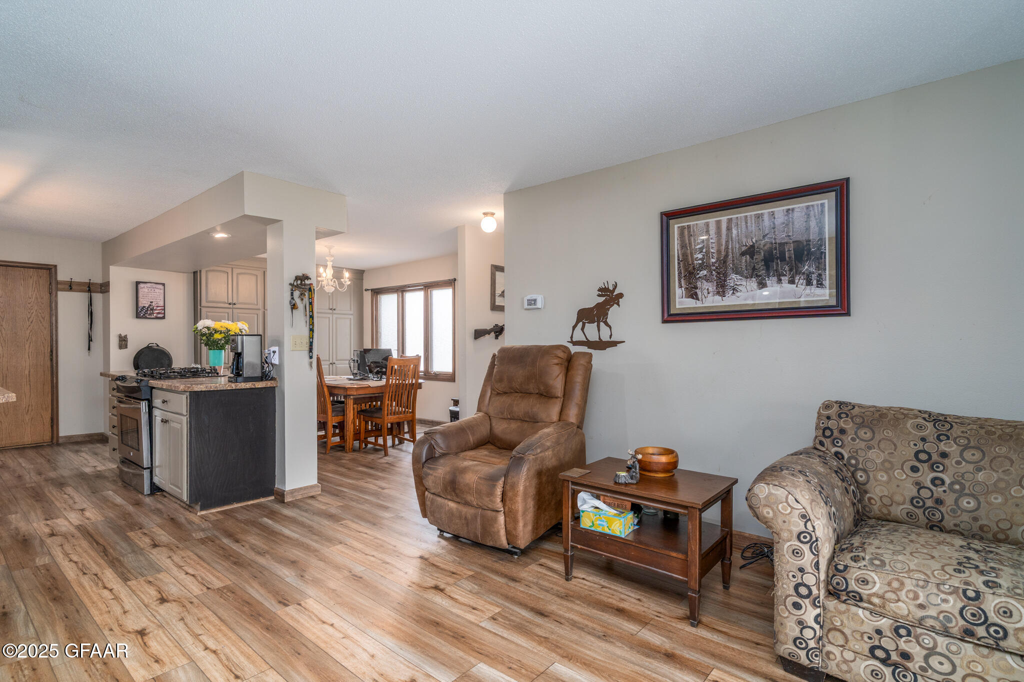 Grand Forks, North Dakota 58201, United States, 4 Bedrooms Bedrooms, ,2 BathroomsBathrooms,Residential,Active,133421