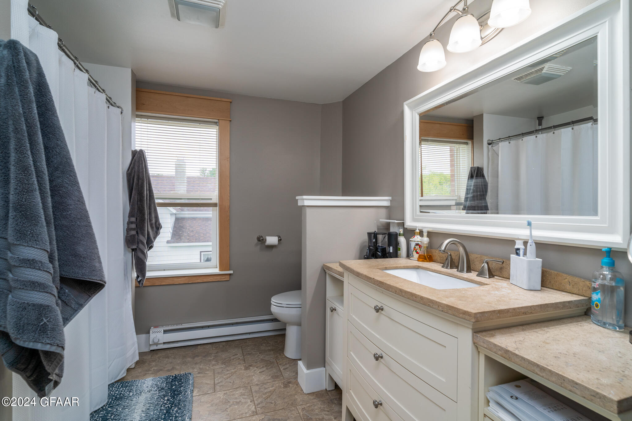 Northwood, North Dakota 58267, United States, 3 Bedrooms Bedrooms, ,2 BathroomsBathrooms,Residential,Pending,45650