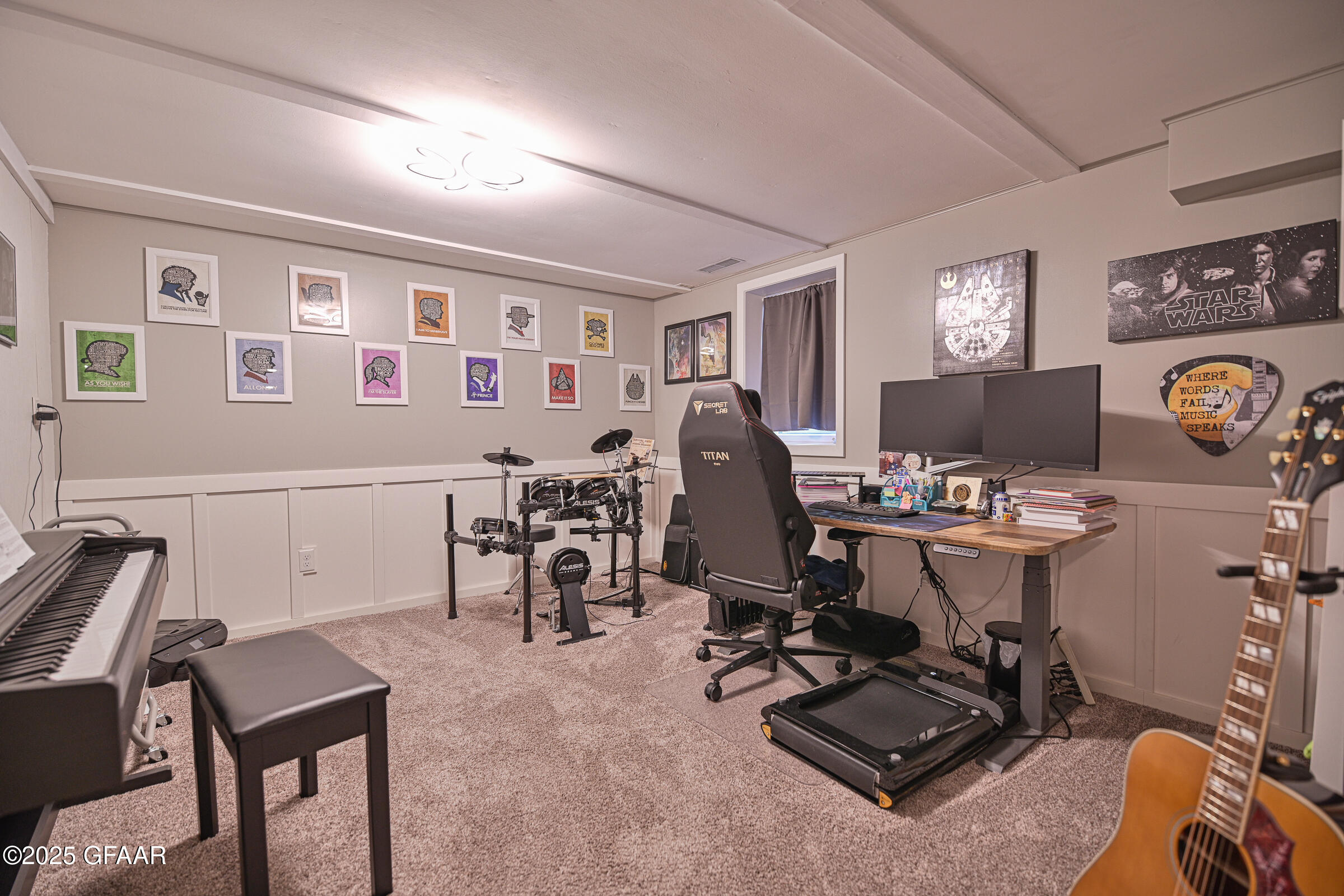 Grand Forks, North Dakota 58201, United States, 4 Bedrooms Bedrooms, ,2 BathroomsBathrooms,Residential,Pending,166311