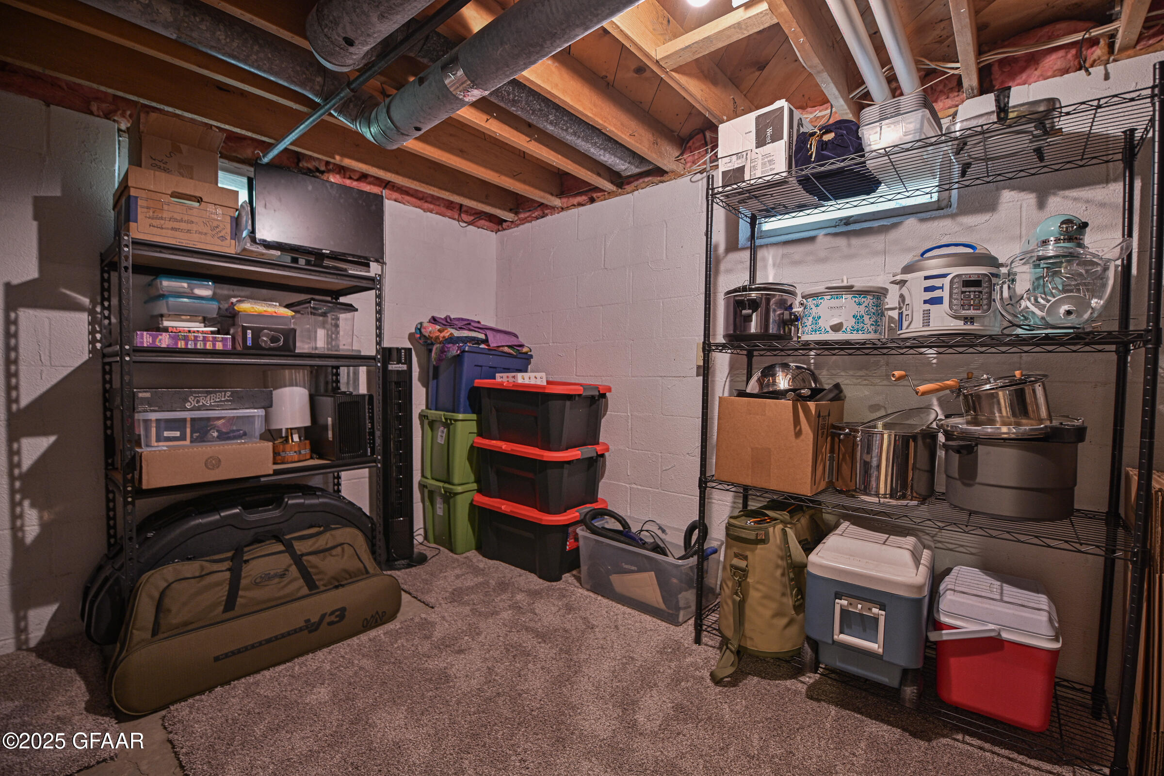 Grand Forks, North Dakota 58201, United States, 4 Bedrooms Bedrooms, ,2 BathroomsBathrooms,Residential,Pending,166311