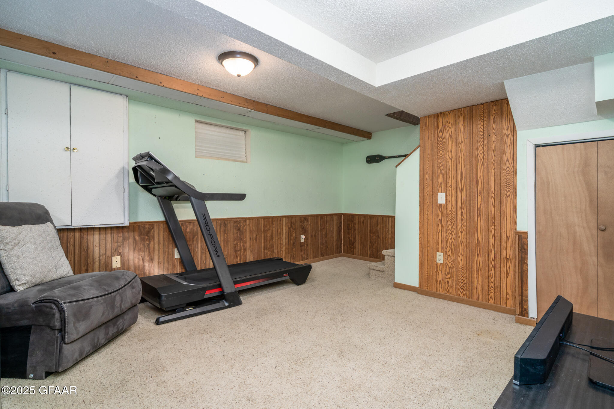 Grand Forks, North Dakota 58203, United States, 3 Bedrooms Bedrooms, ,2 BathroomsBathrooms,Residential,Pending,92684