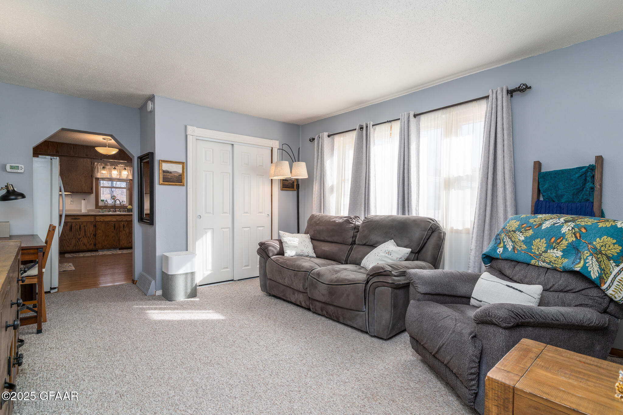 Grand Forks, North Dakota 58203, United States, 3 Bedrooms Bedrooms, ,2 BathroomsBathrooms,Residential,Pending,92684