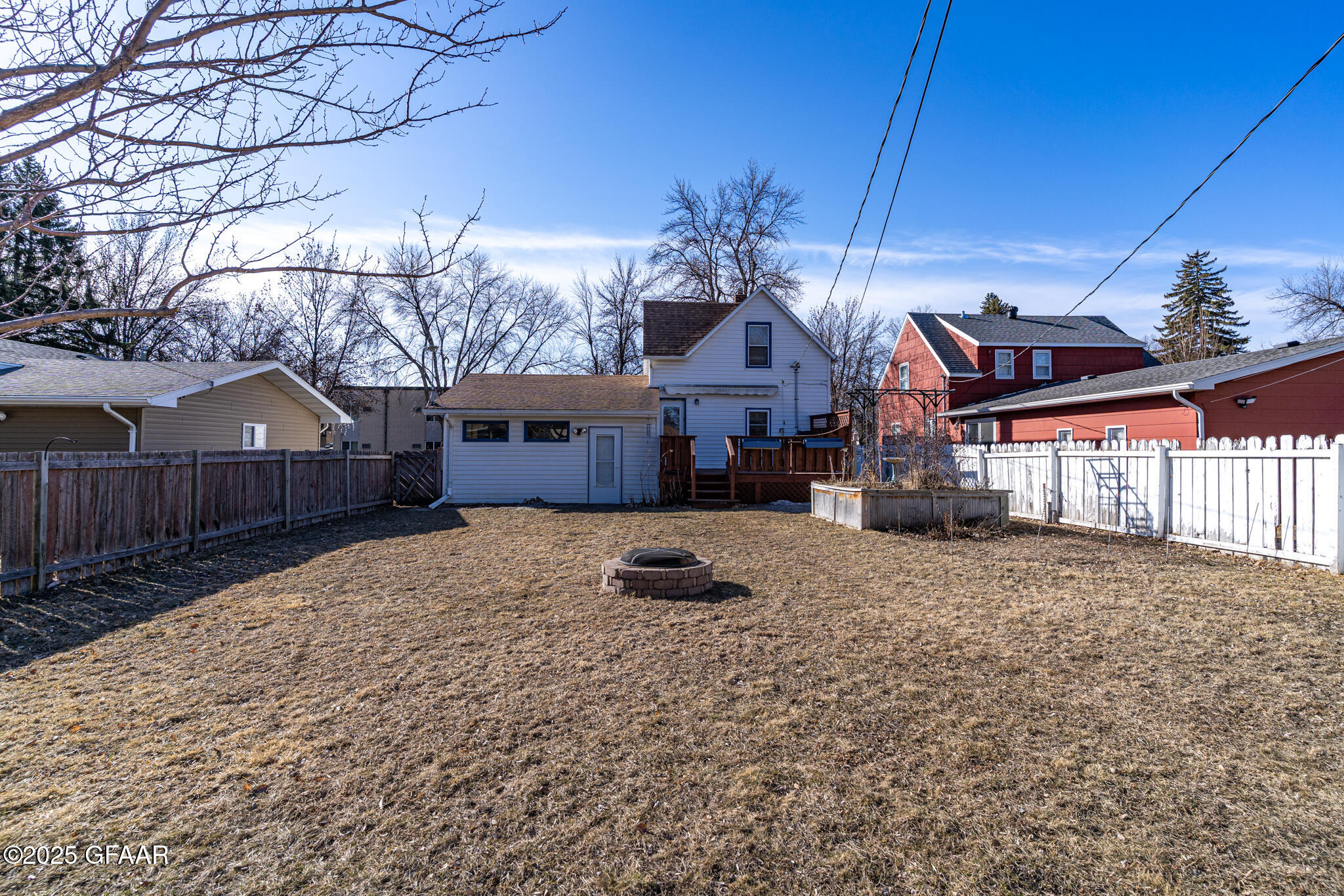 Grand Forks, North Dakota 58203, United States, 3 Bedrooms Bedrooms, ,2 BathroomsBathrooms,Residential,Pending,92684