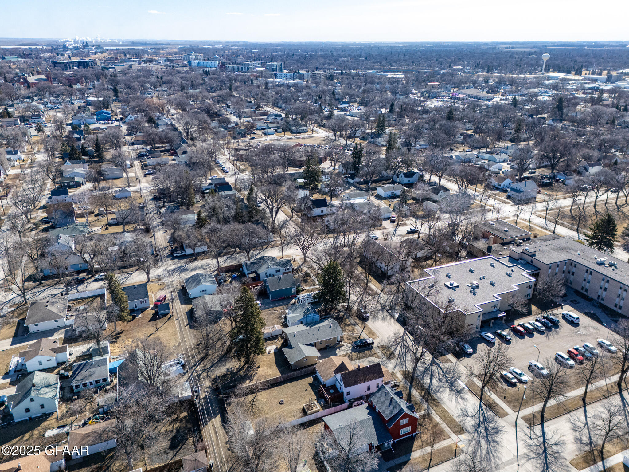 Grand Forks, North Dakota 58203, United States, 3 Bedrooms Bedrooms, ,2 BathroomsBathrooms,Residential,Pending,92684