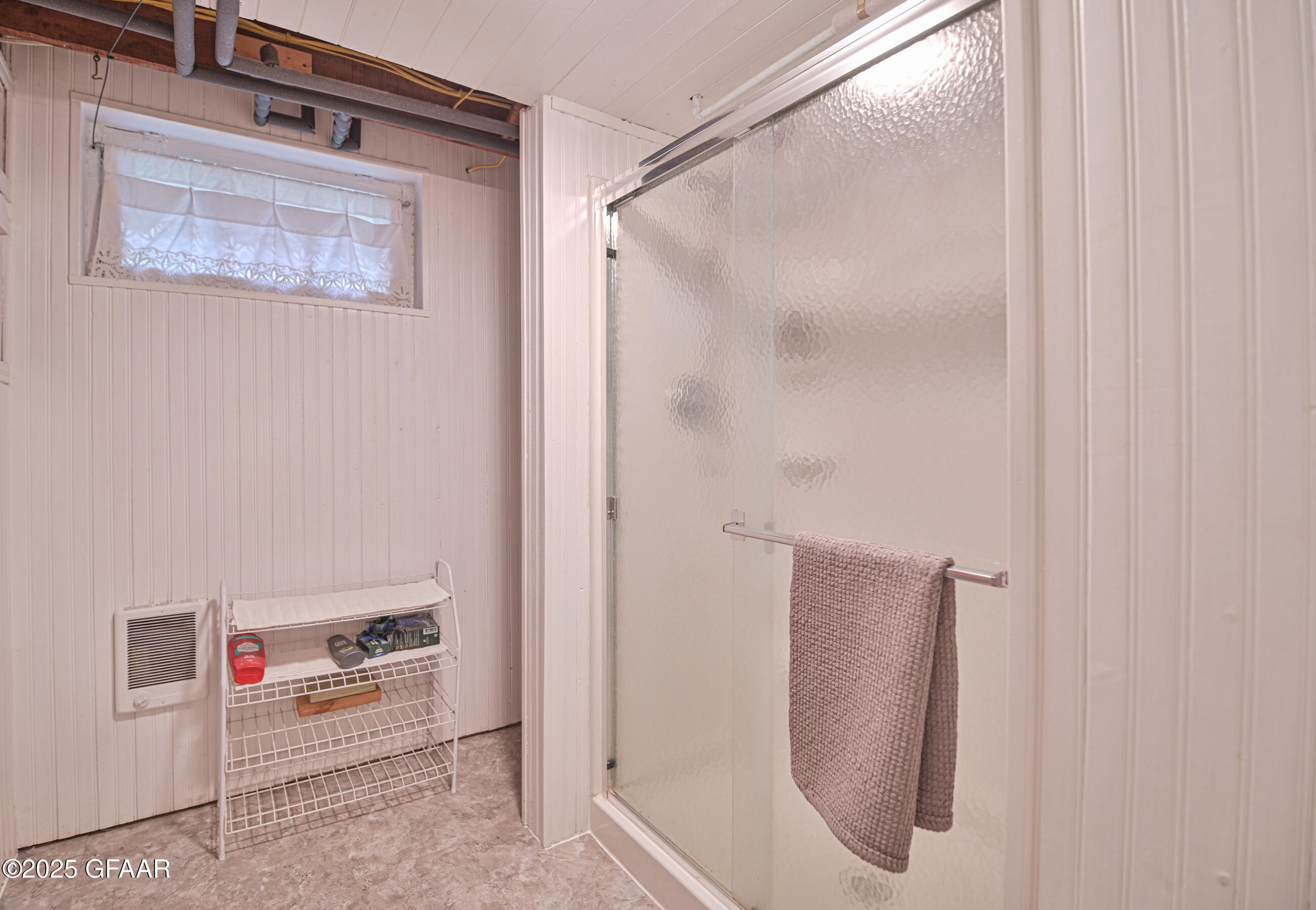 Grand Forks, North Dakota 58201, United States, 3 Bedrooms Bedrooms, ,2 BathroomsBathrooms,Residential,Pending,166318