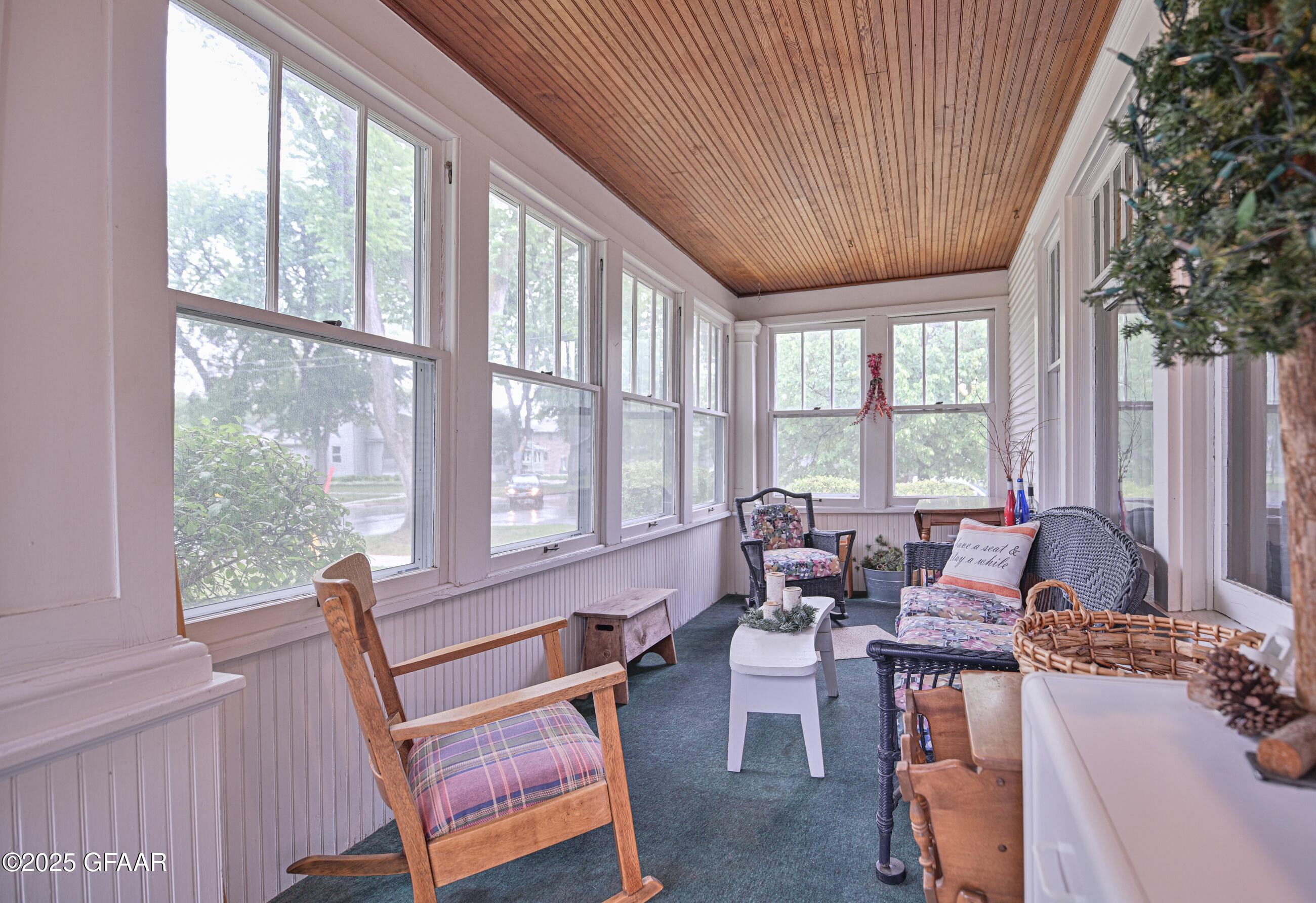 Grand Forks, North Dakota 58201, United States, 3 Bedrooms Bedrooms, ,2 BathroomsBathrooms,Residential,Pending,166318